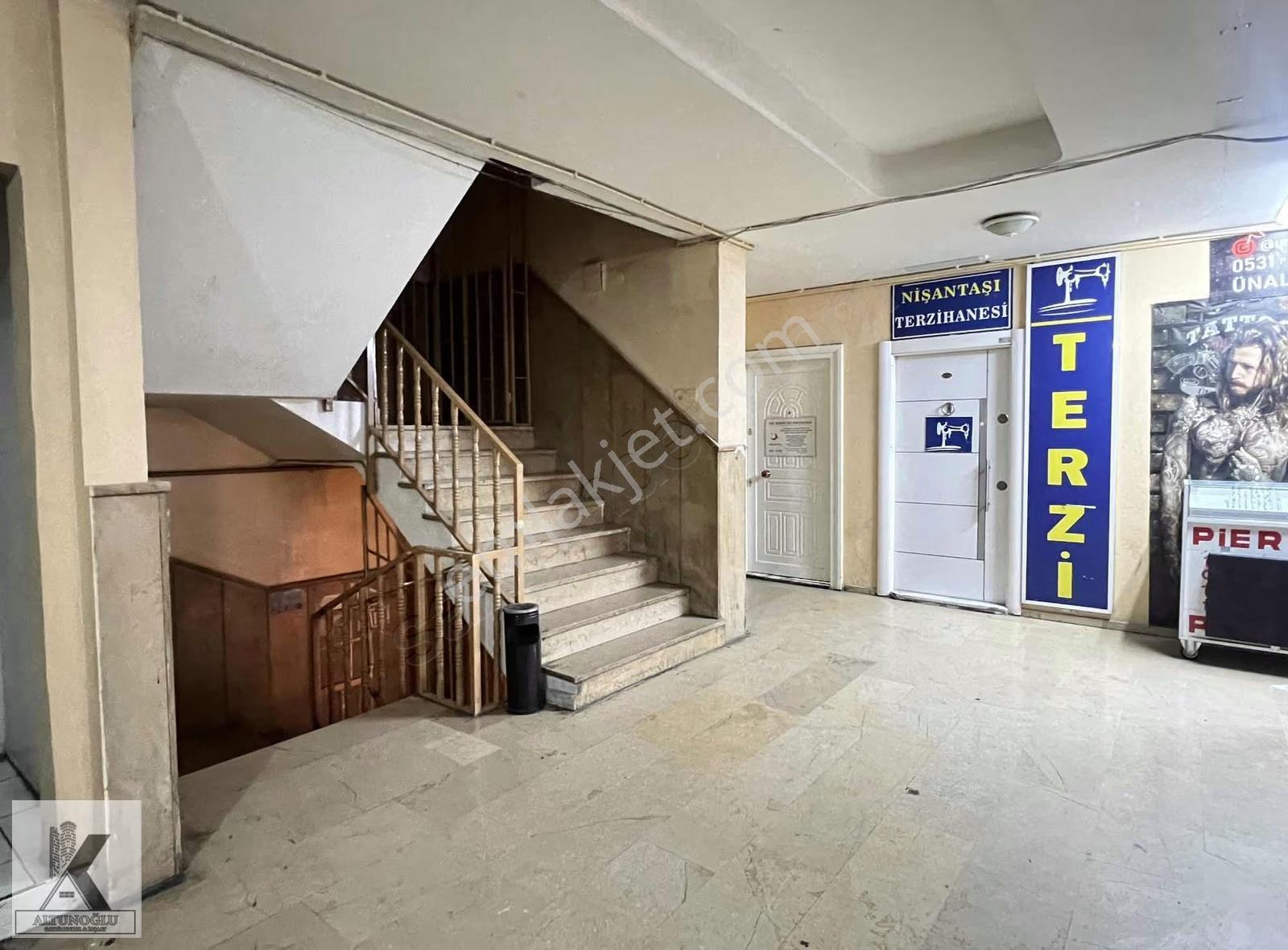 Altunoğlu"ndan Şirinevler Meydan"da İş Hanı İçinde Kiralık Ofis - Görsel 17