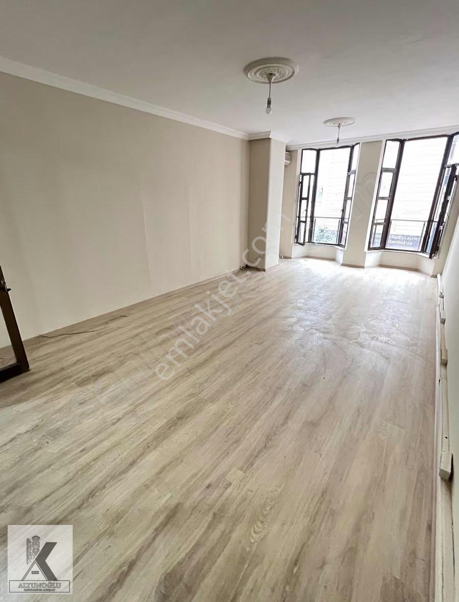 Altunoğlu"ndan Şirinevler Meydan"da İş Hanı İçinde Kiralık Ofis - Görsel 22
