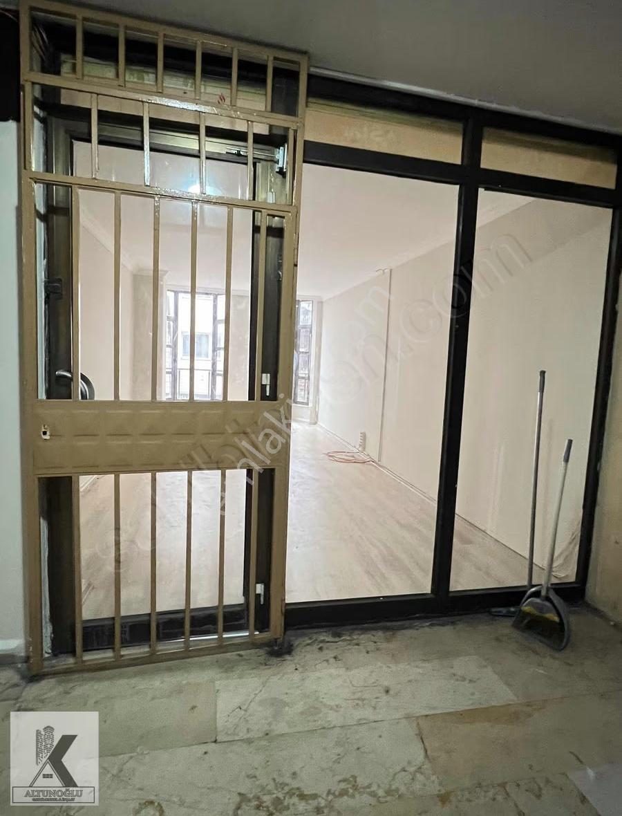 Altunoğlu"ndan Mert Yıldırım İş Hanında Ön Cephe Kiralık Ofis - Görsel 8