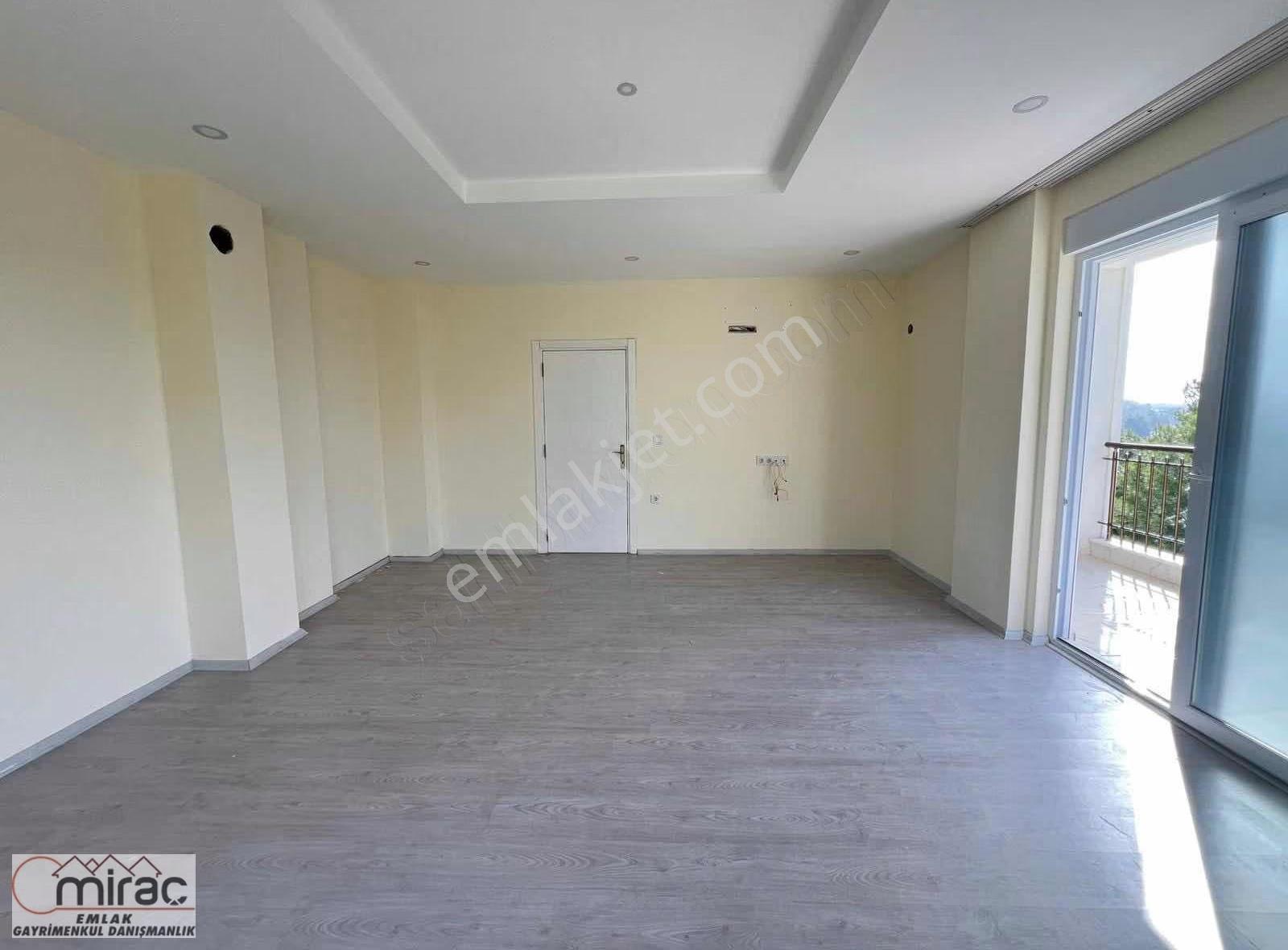 Doğa Manzaralı Etrafı Tamamen Açık Köşe Dubleks Daire - Görsel 24