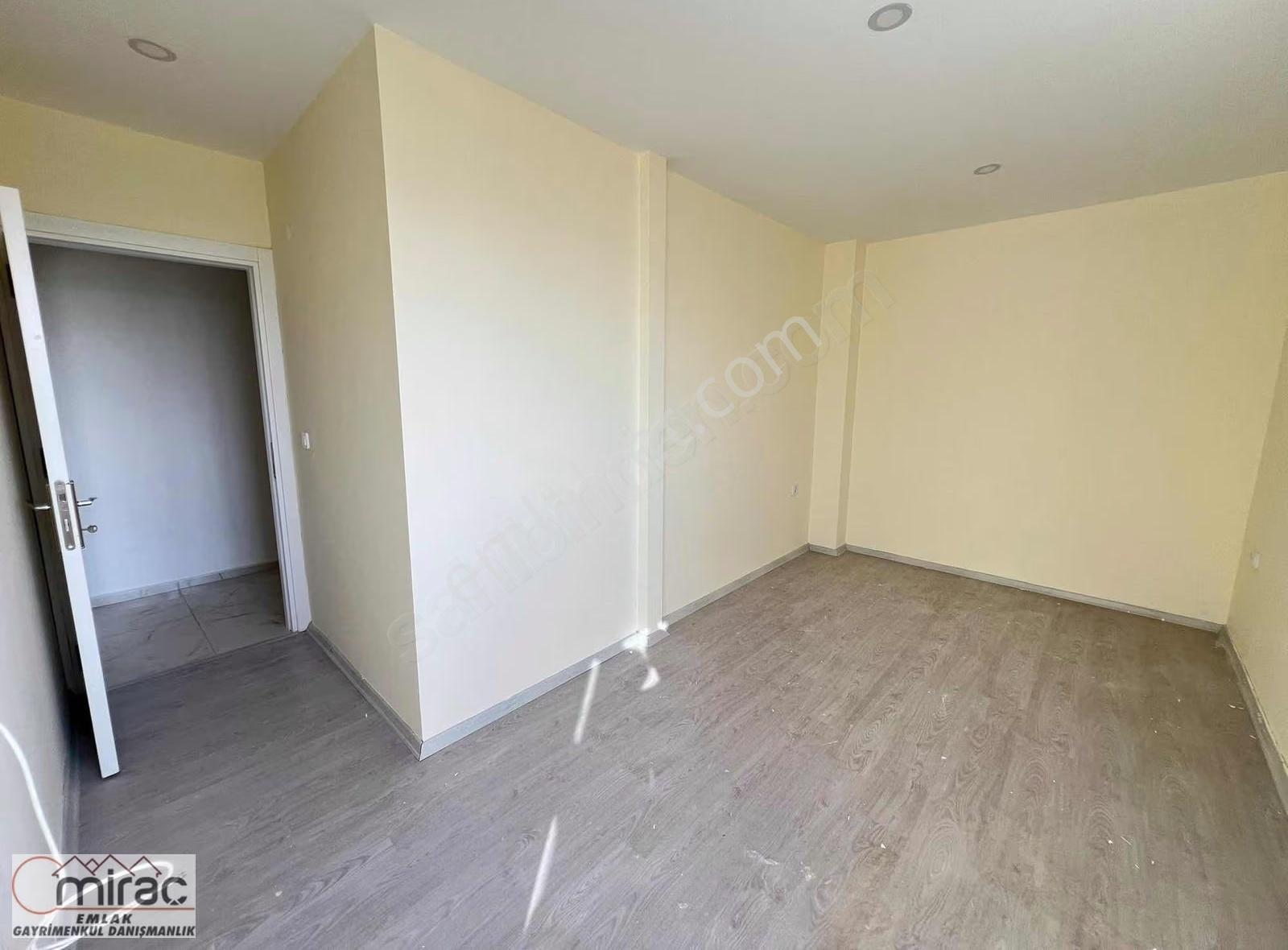 Doğa Manzaralı Etrafı Tamamen Açık Köşe Dubleks Daire - Görsel 27