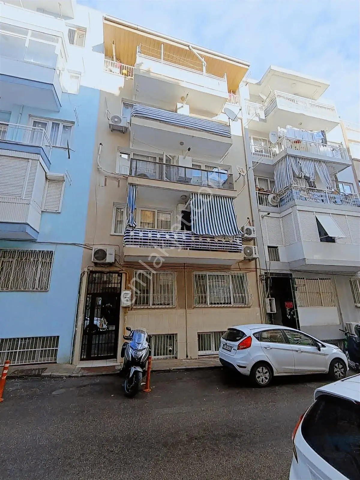 İzmirspor Metrosuna Yakın Satılık 2 + 1 Full Tadilatlı Daire - Görsel 27
