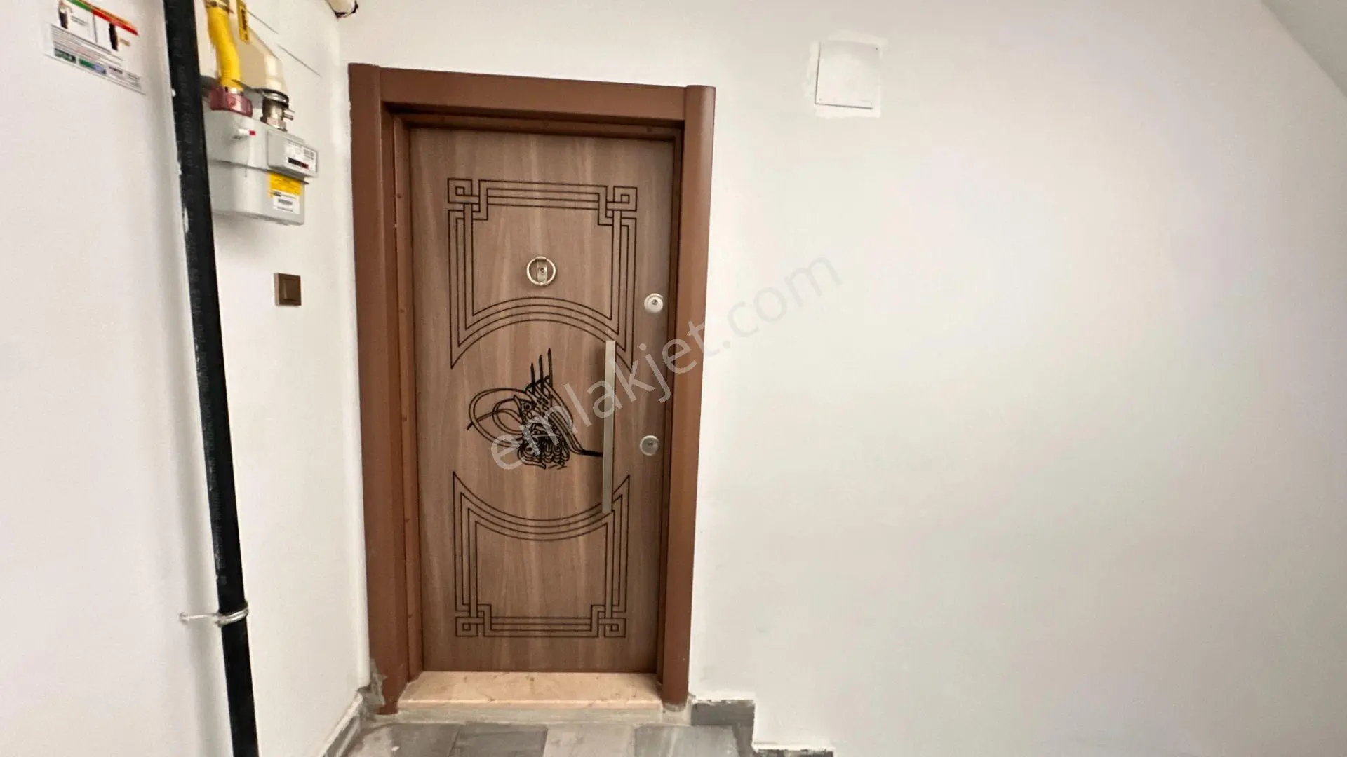 Meydana Yürüme Mesafesinde Kiralık Daire - Görsel 2
