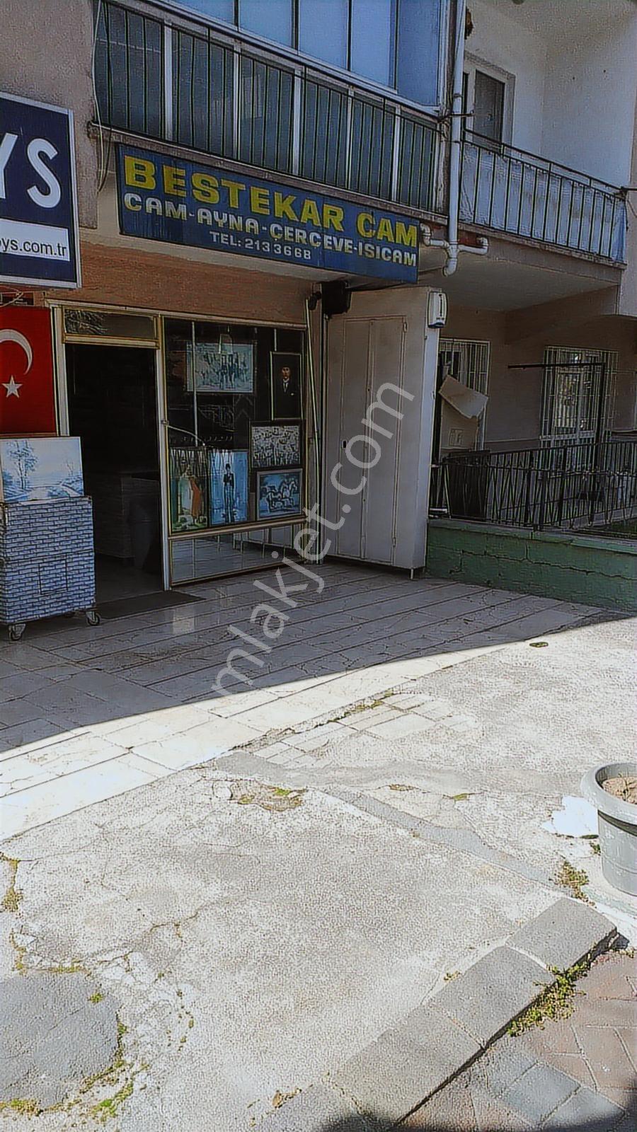 Emek'te İşlek Caddede Satılık 18 M2 Dükkan - Görsel 3
