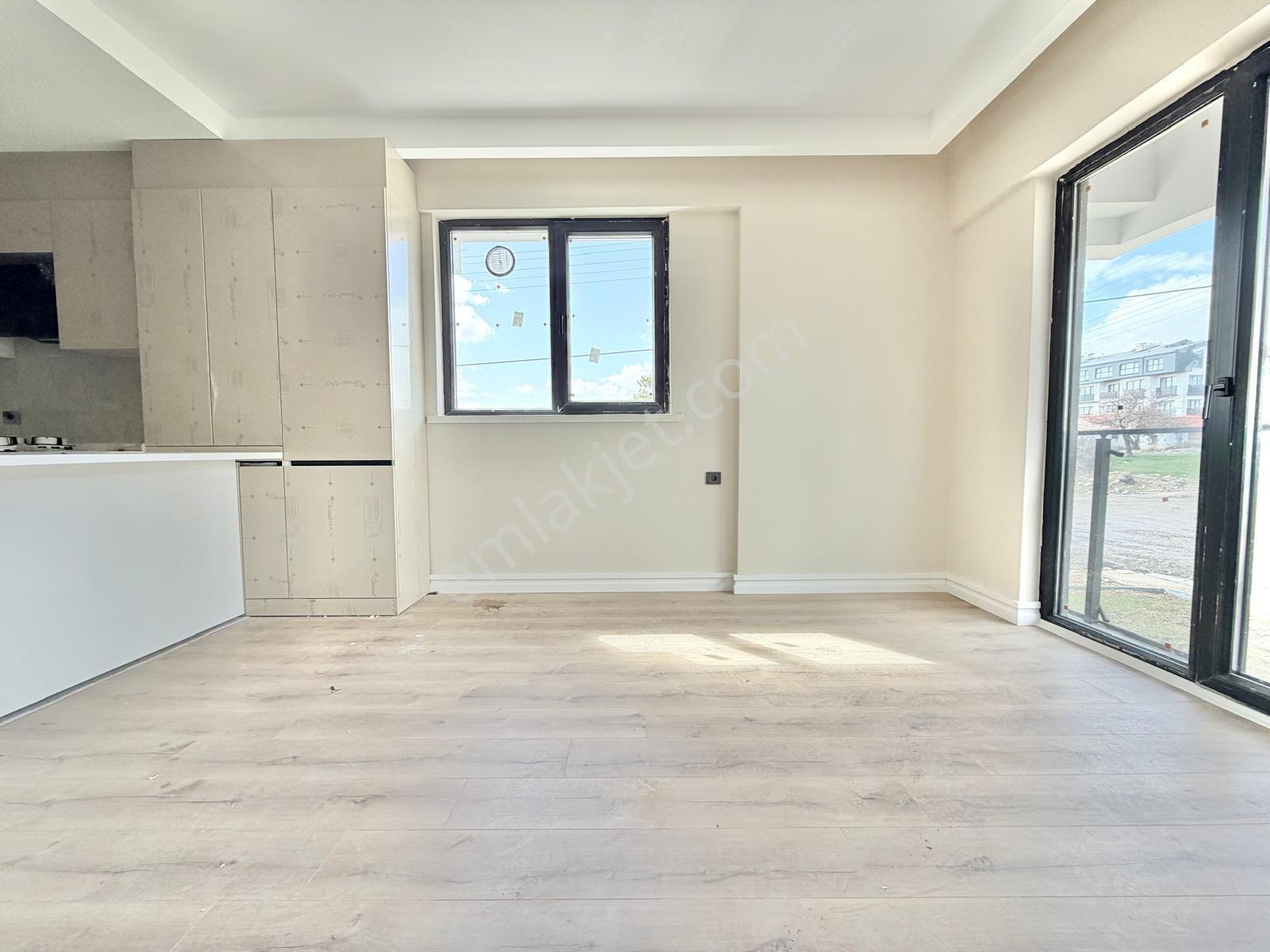 İncek Taşpınar Mahallesi Kiralık 1+1 Ofis / Daire - Görsel 6
