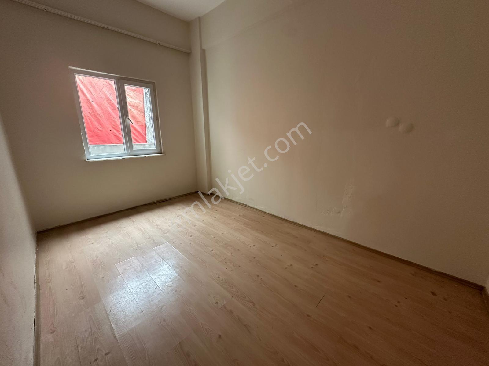 Yunus Emre Mahallesinde Giriş Katı 2+1 Kiralık Daire - Görsel 4