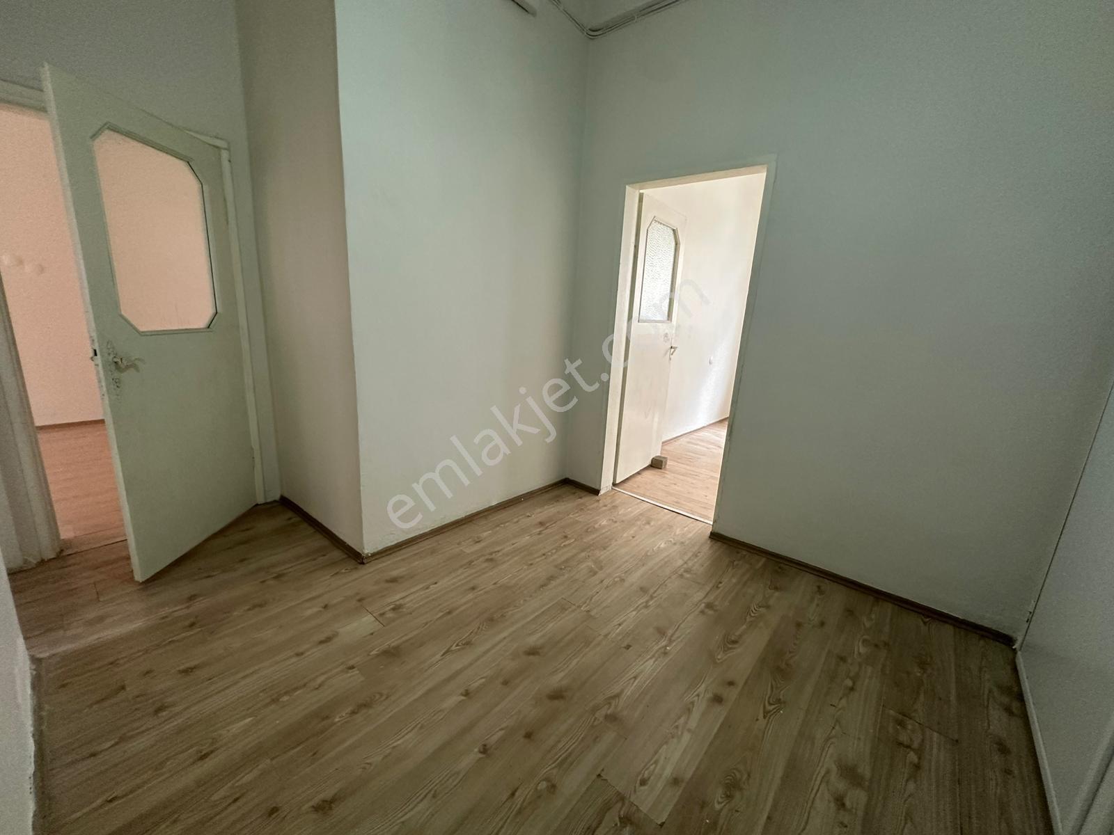Yunus Emre Mahallesinde Giriş Katı 2+1 Kiralık Daire - Görsel 10