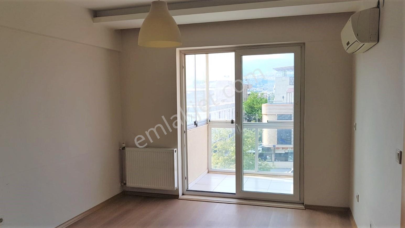 Myvia Bornovada Boş Eşyasız 1+1 Kiralık Daire - Görsel 23