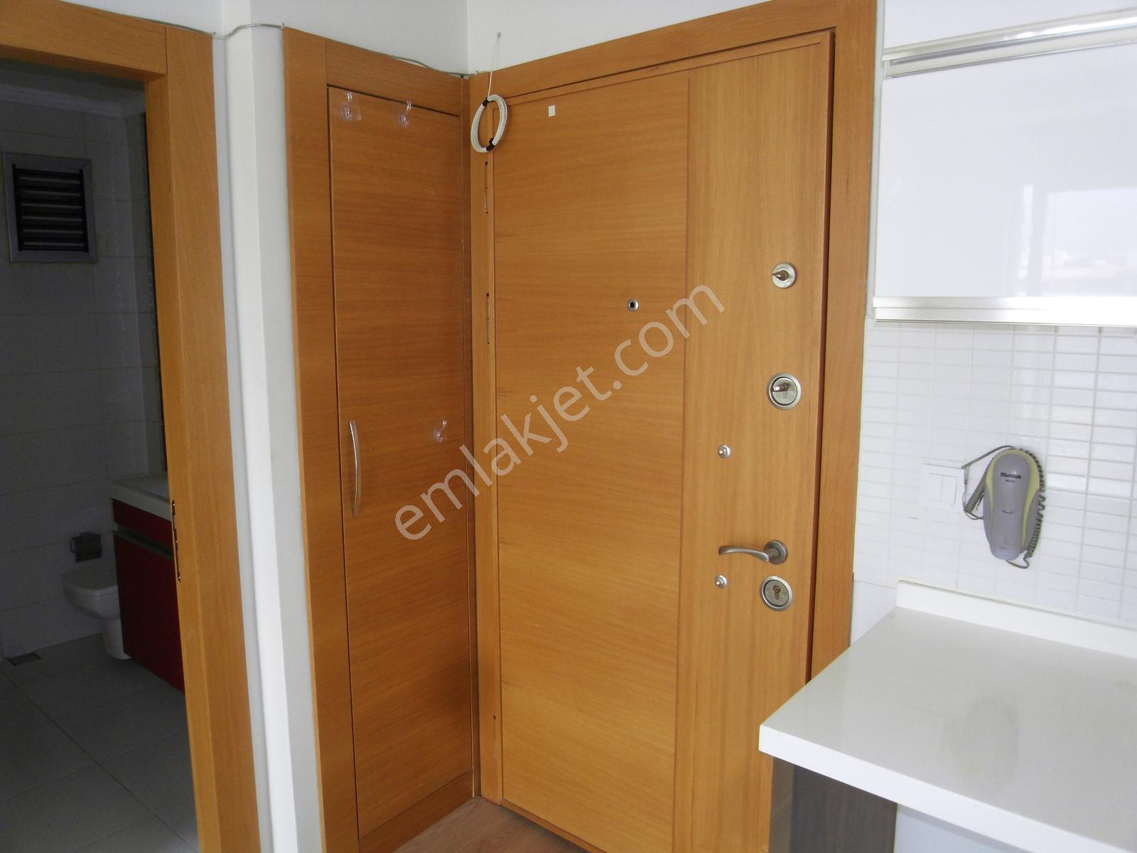 Myvia Bornovada Boş Eşyasız 1+1 Kiralık Daire - Görsel 32