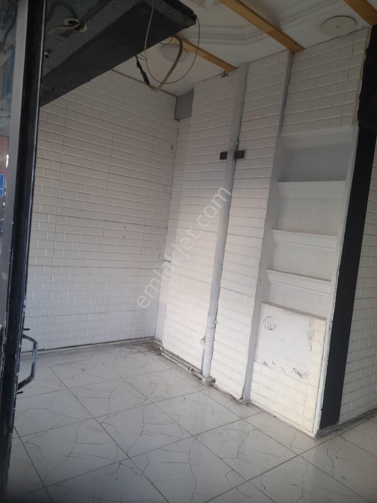 İzmir Konak İnönü Caddesinde Satılık Dükkan. - Görsel 12