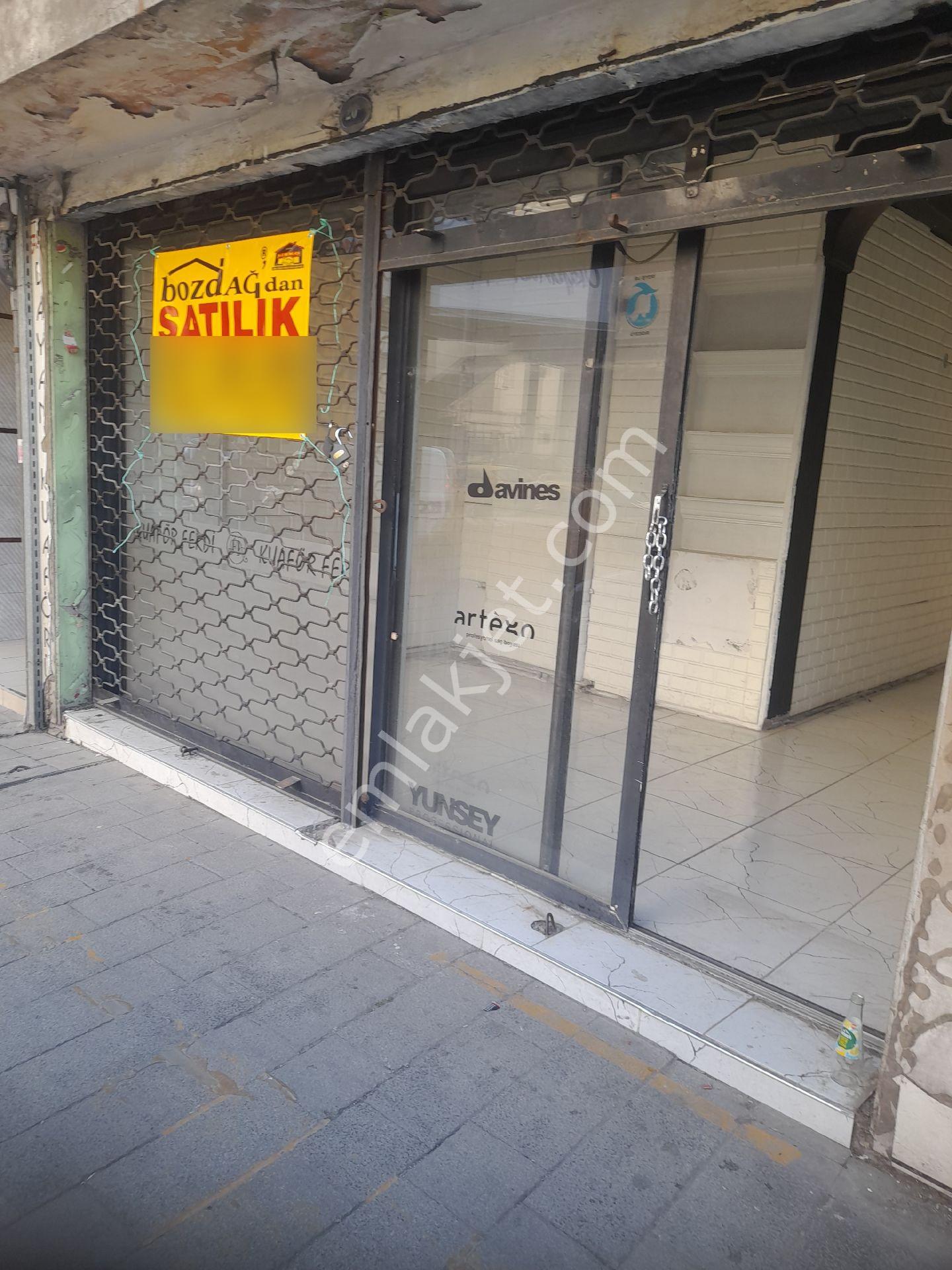 İzmir Konak İnönü Caddesinde Satılık Dükkan. - Görsel 14