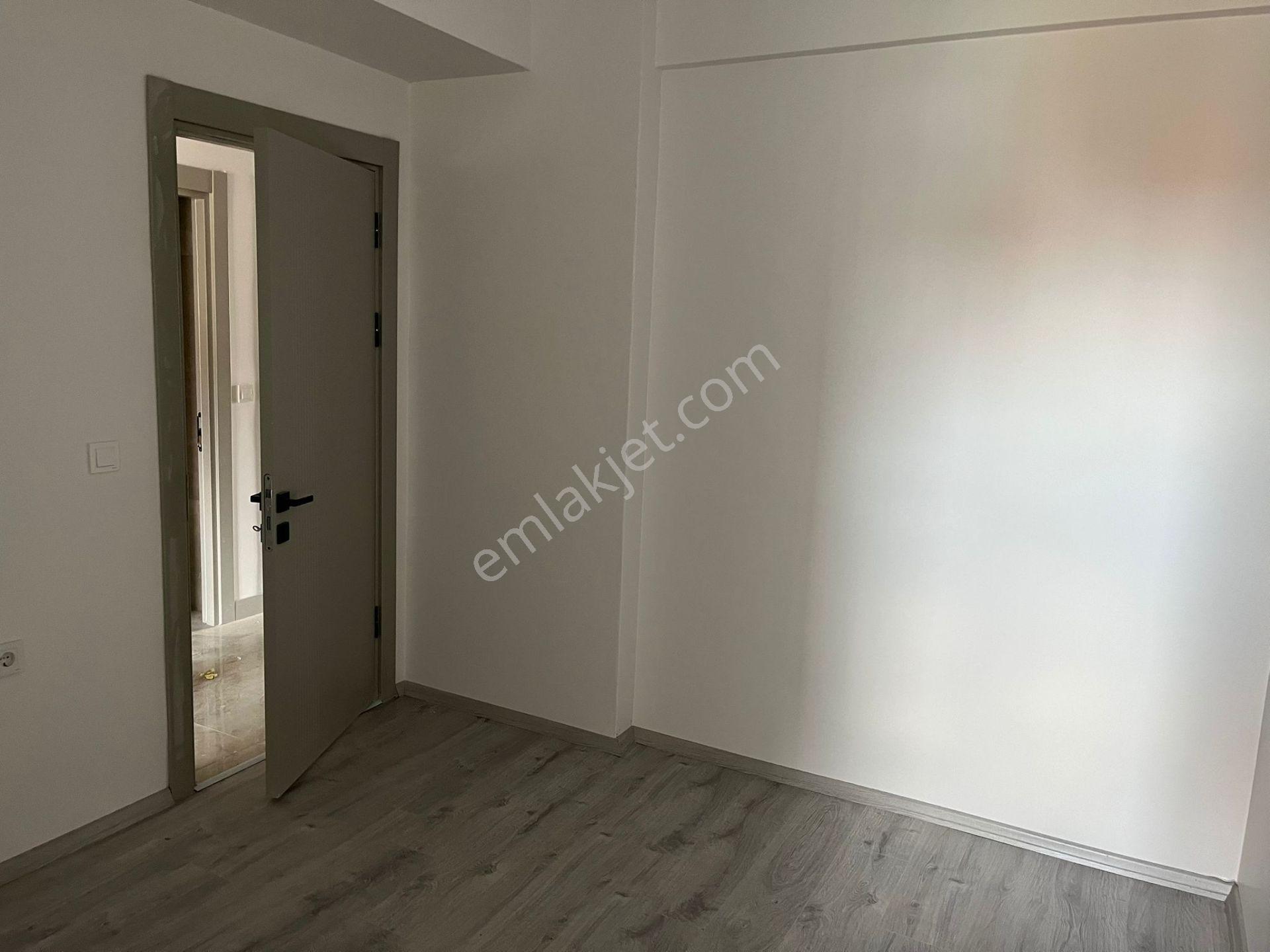 Century 21 Vizyondan Çamlıca Mahallesinde Satılık 3+1 Daire - Görsel 11