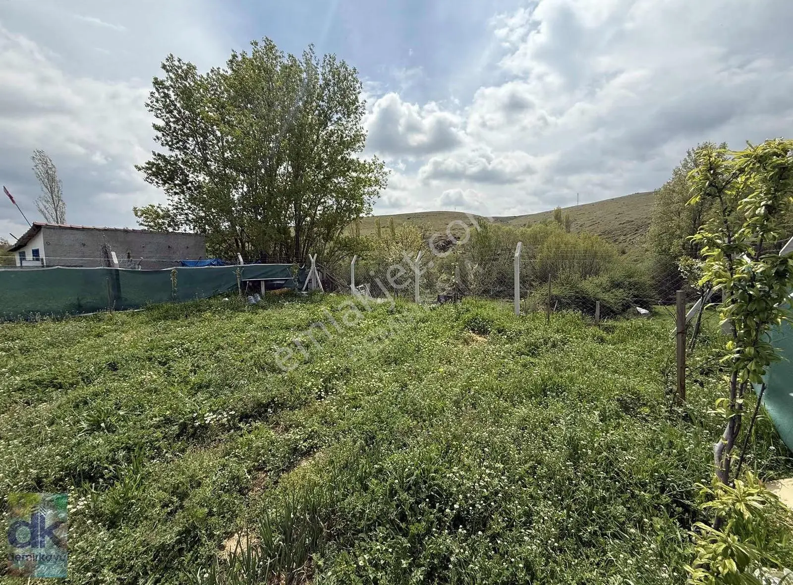 Eğriöz Mahallesi'nde Satılık 355 M2 Arsa