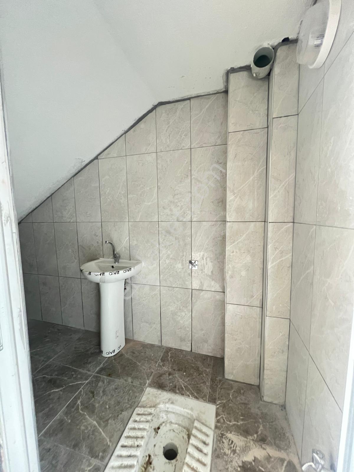 Engin Emlak'tan Karacaören Sanayi Sitesi'nde Kiralık Dükkan - Görsel 12