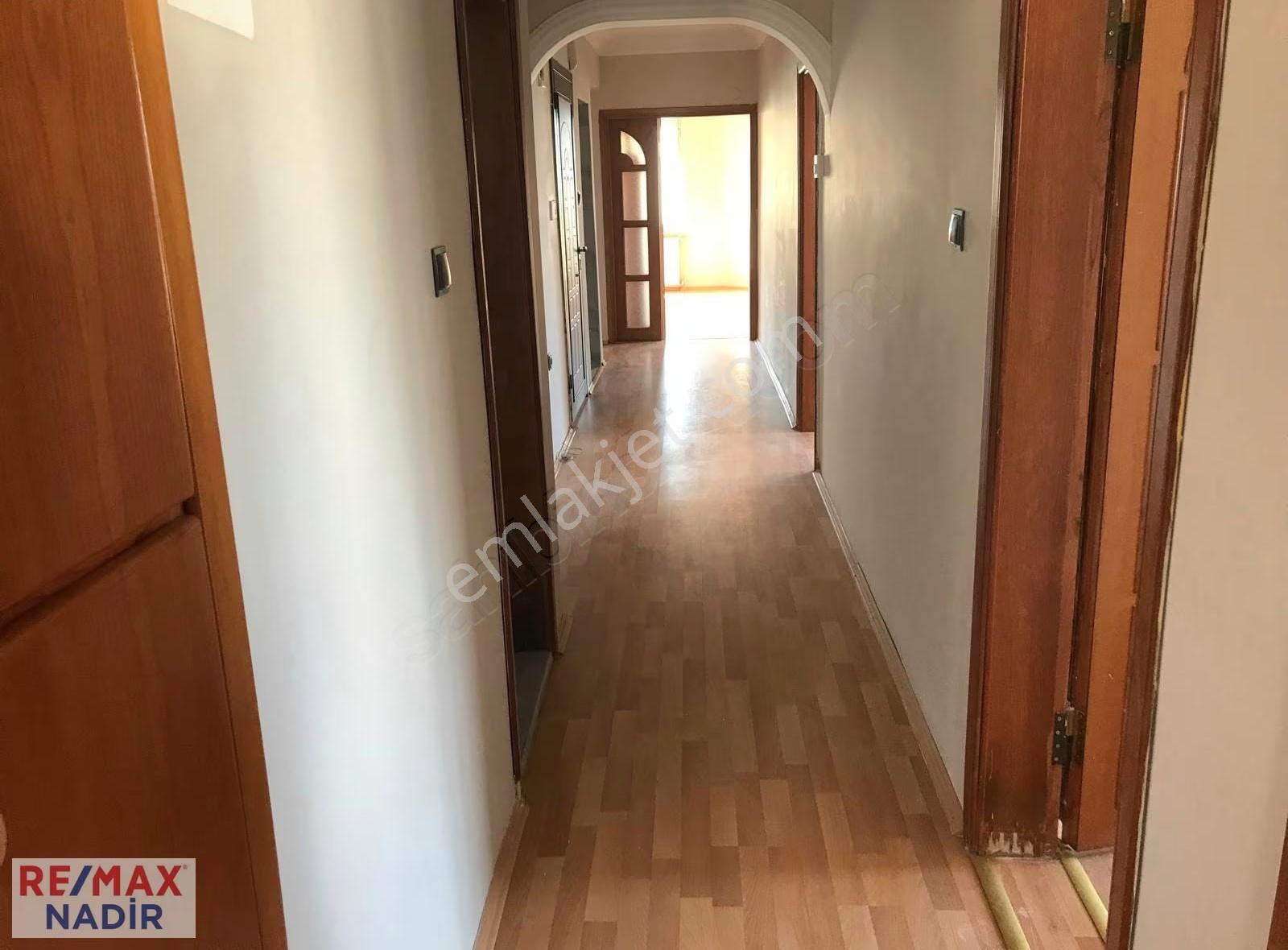 Re/max'ten Teyyaredüzü Hazır Kiracılı Yatırımlık Satılık Daire.! - Görsel 14