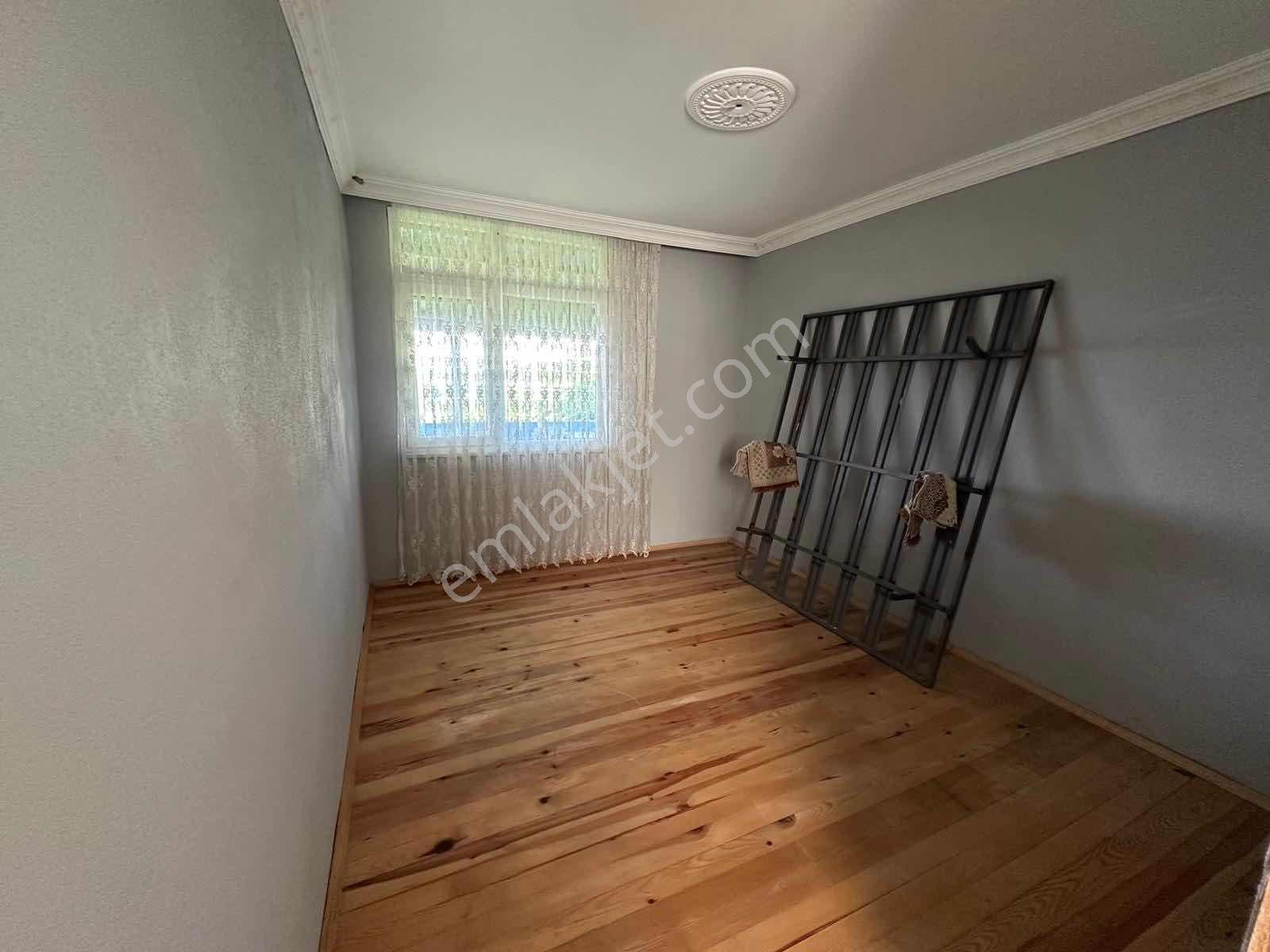 Ayşe Emlak'tan Satılık Yatırımlık Tarla+ev - Görsel 11