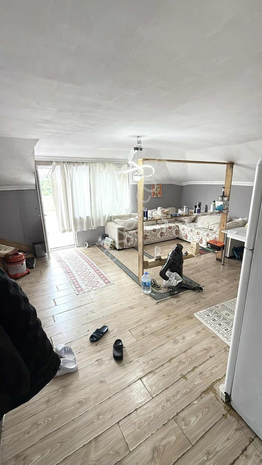 Yoldaş İnş Kiralık 1+1 80 M2 Çatı Katı Bekara Uygun - Görsel 29