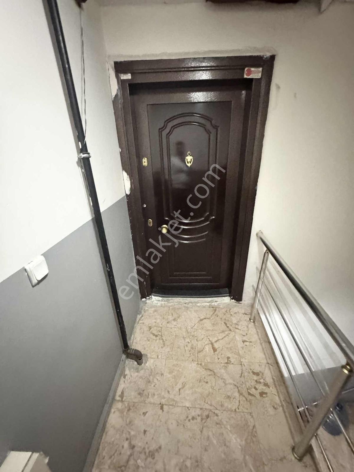 Yoldaş İnş Kiralık 1+1 80 M2 Çatı Katı Bekara Uygun - Görsel 13
