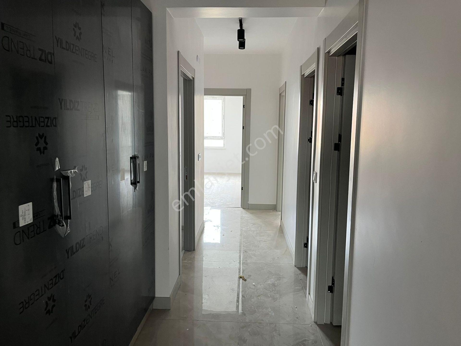 Century 21 Vizyondan Çamlıca Mahallesinde Satılık 3+1 Daire - Görsel 16