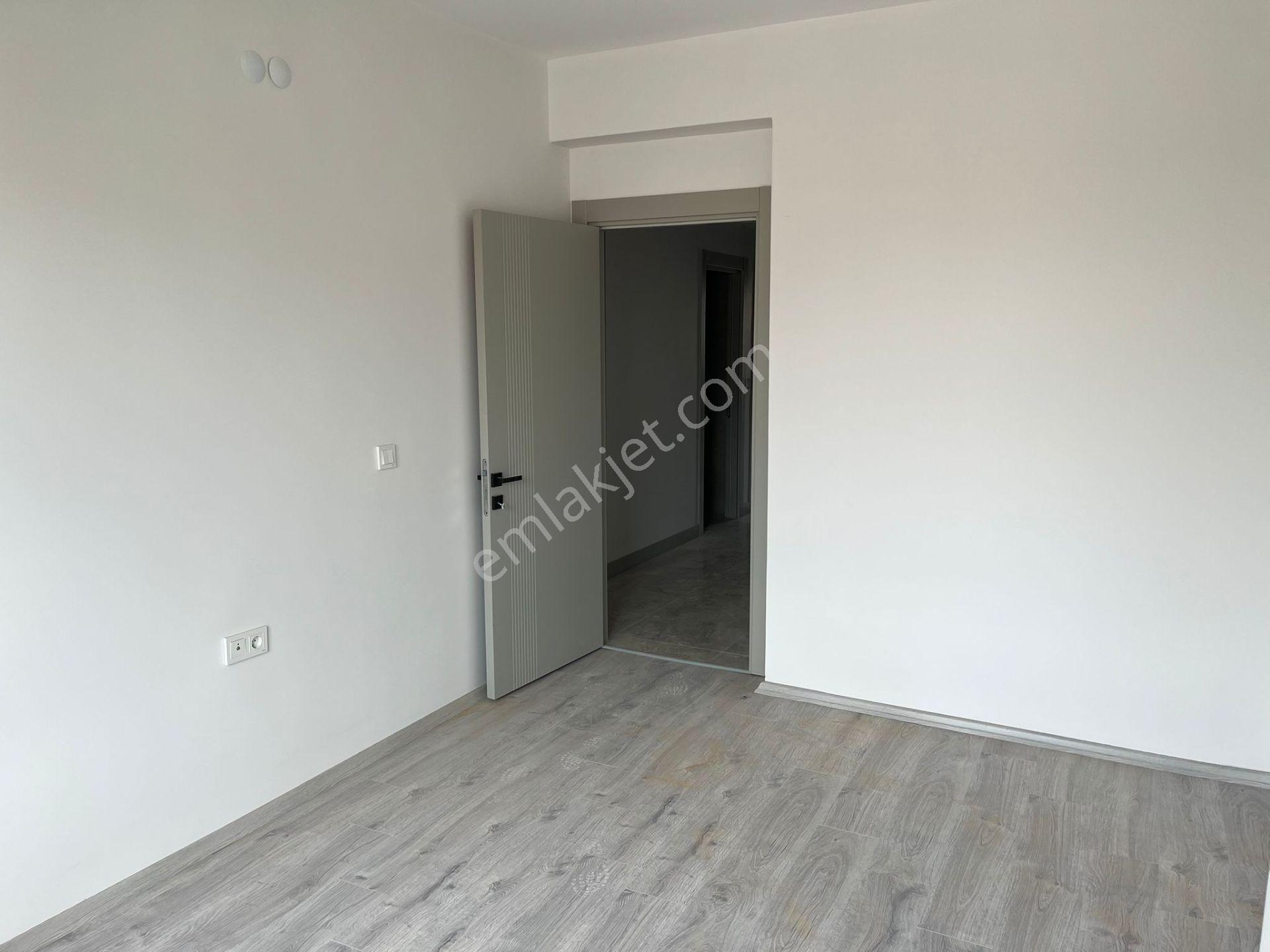 Century 21 Vizyondan Çamlıca Mahallesinde Satılık 3+1 Daire - Görsel 12