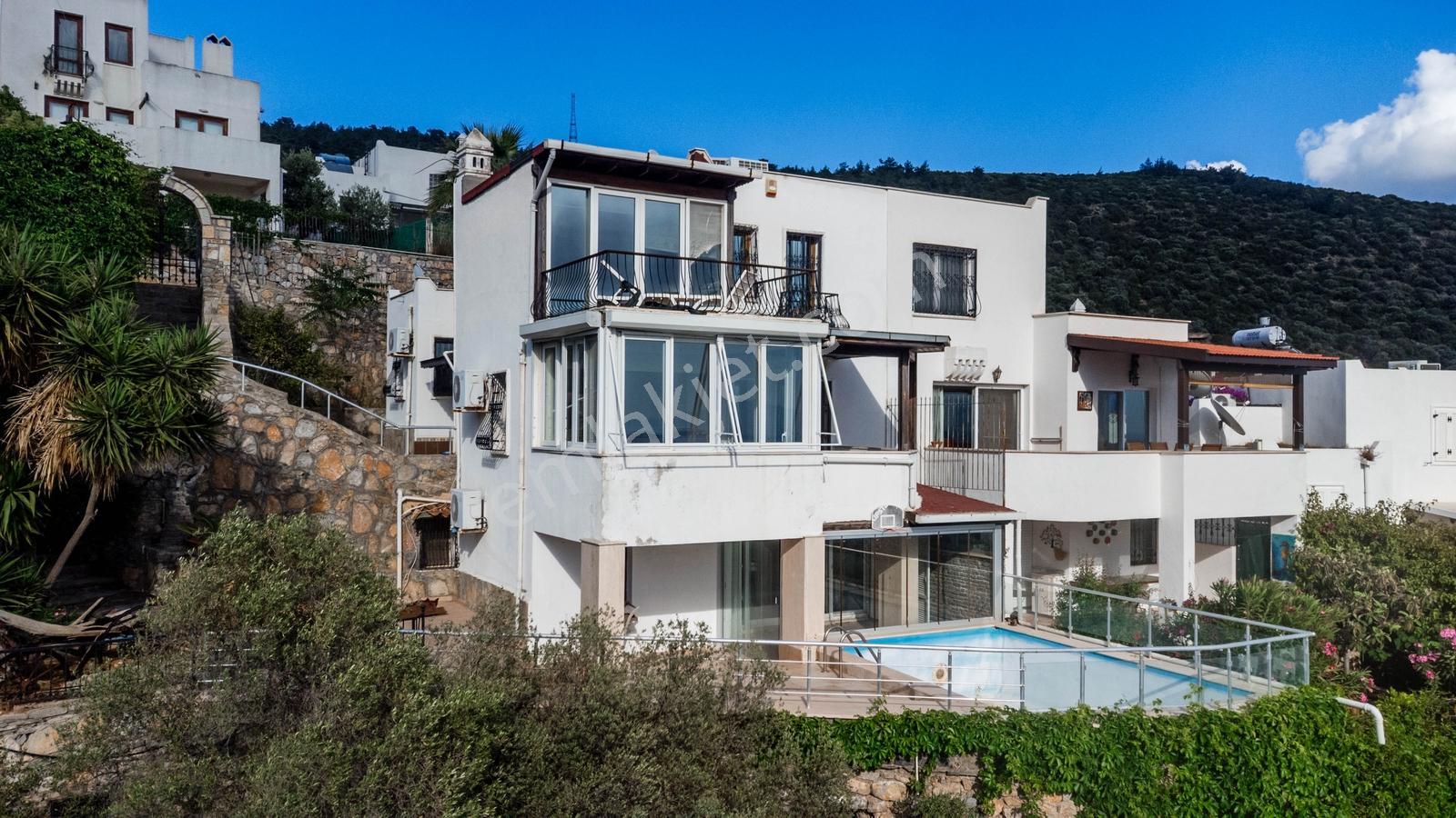 Villatepe Evleri'nde Kesintisiz Kale Ve Deniz Manzaralı Villa - Görsel 18