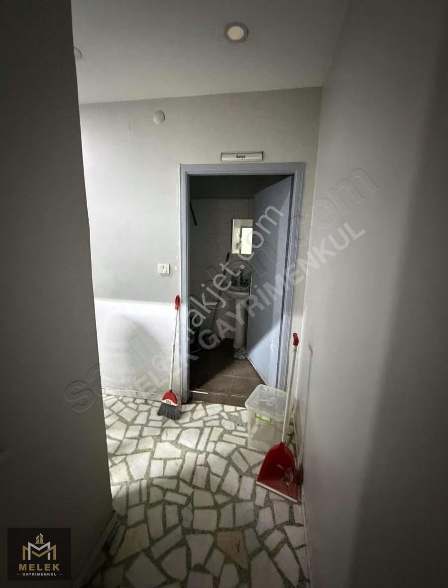 Melek Emlaktan 355 M2 Kiralık Caddede Dükkan - Görsel 17