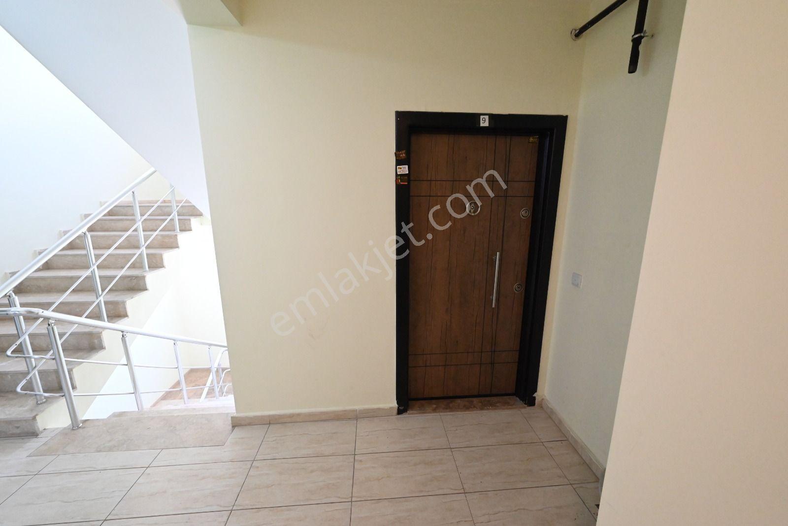 Üstünkent'ten 34. Cadde Üzerinde Üniversite Yakını Kiralık 1+1 - Görsel 33