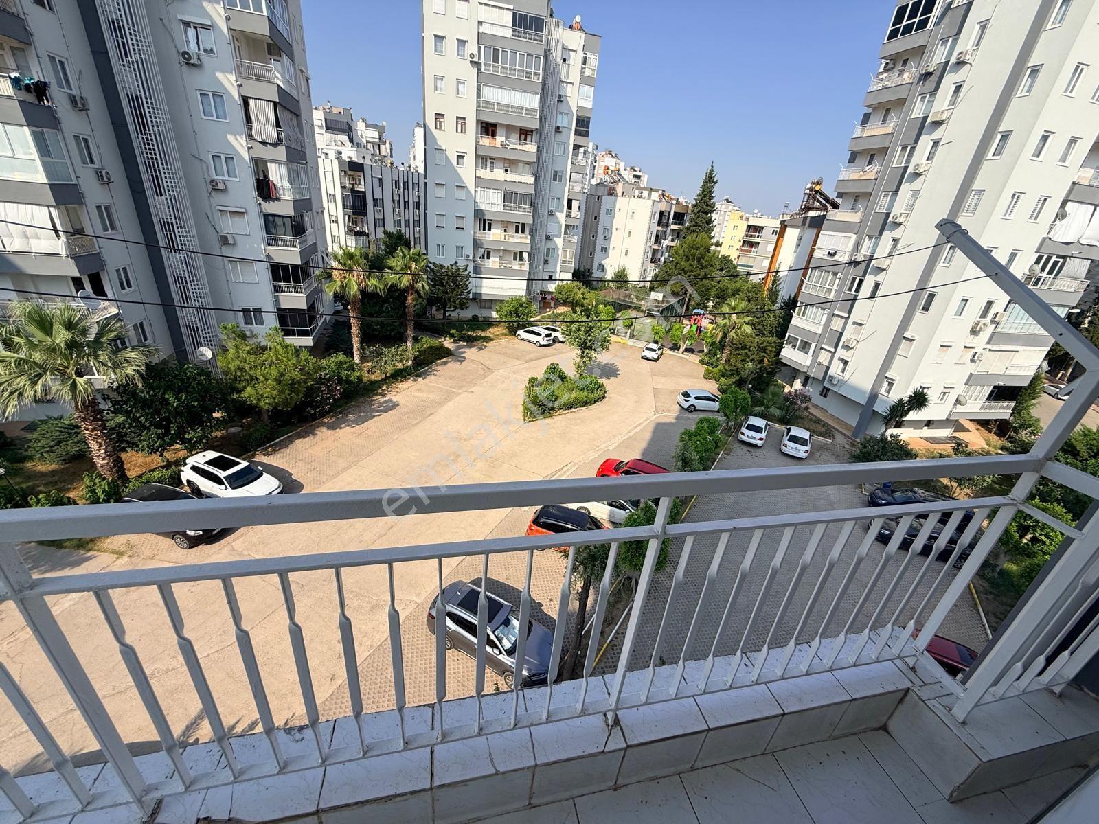 Meydankavağında Site İçi Tramvaya Yakın Manzaralı Geniş Arakat - Görsel 15