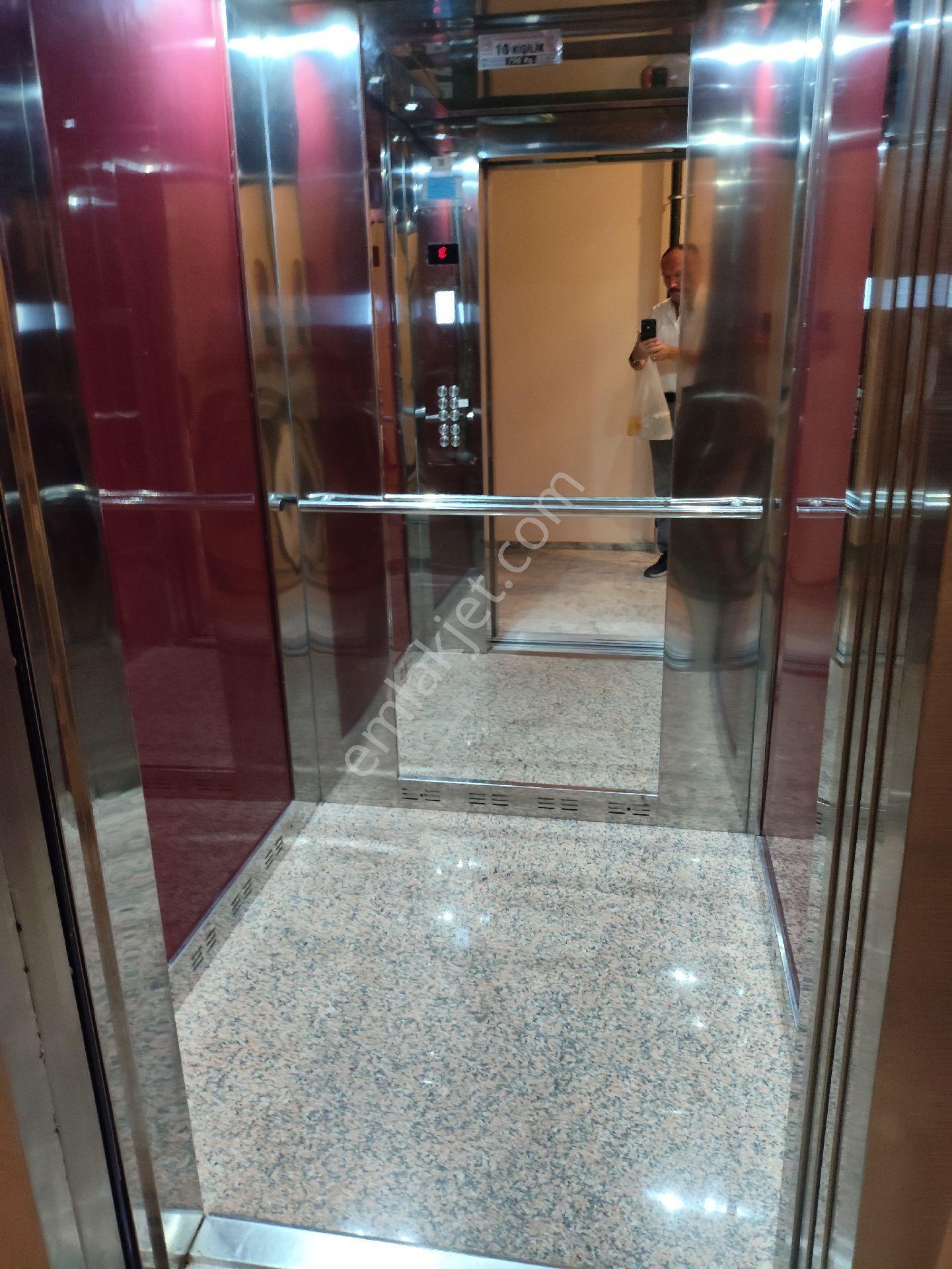 Adliye Şehir Hastanesi Yanında Geniş 1+1 Eşyalı Abonelikler Açık Kiralık Daire - Görsel 26