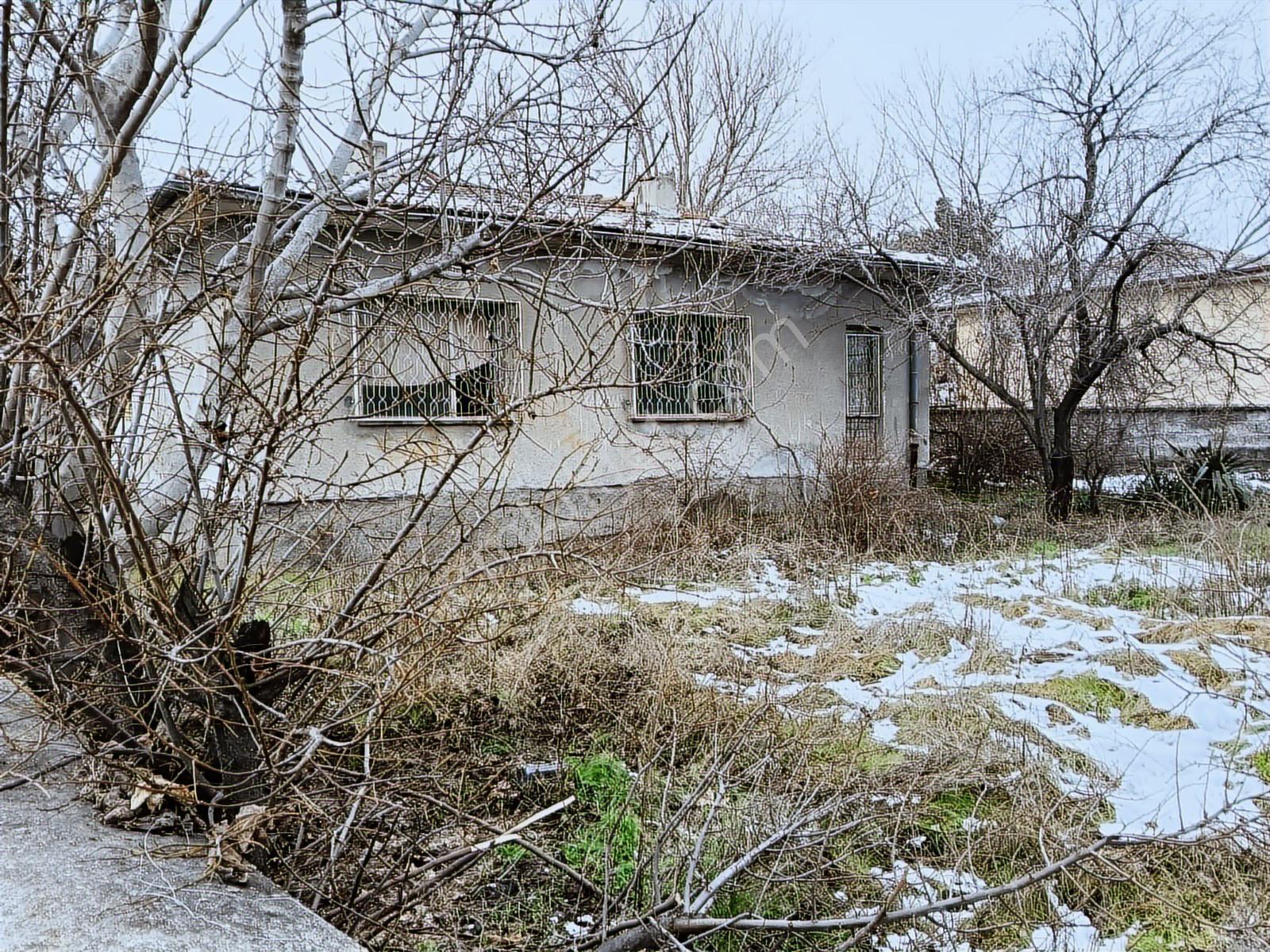Arena Emlak'tan Köşe Başı 501 M2 Müstakil Bahçeli Ev Fiyat Düştü - Görsel 20