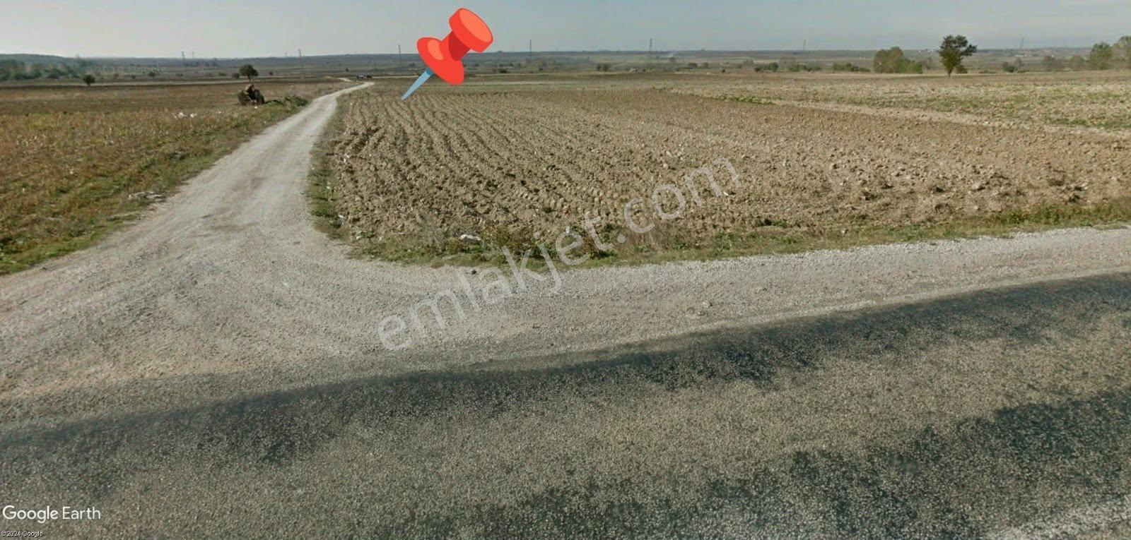 Çakıllı Evrenli İstanbul Yolu Üzerinde Satılık 300 M2 Tarla - Görsel 2