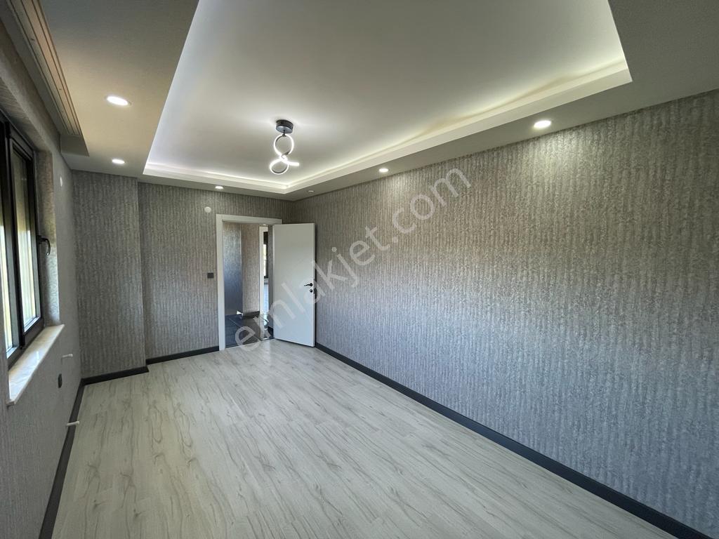 Bahçeyaka'da Satılık Villa - Görsel 11