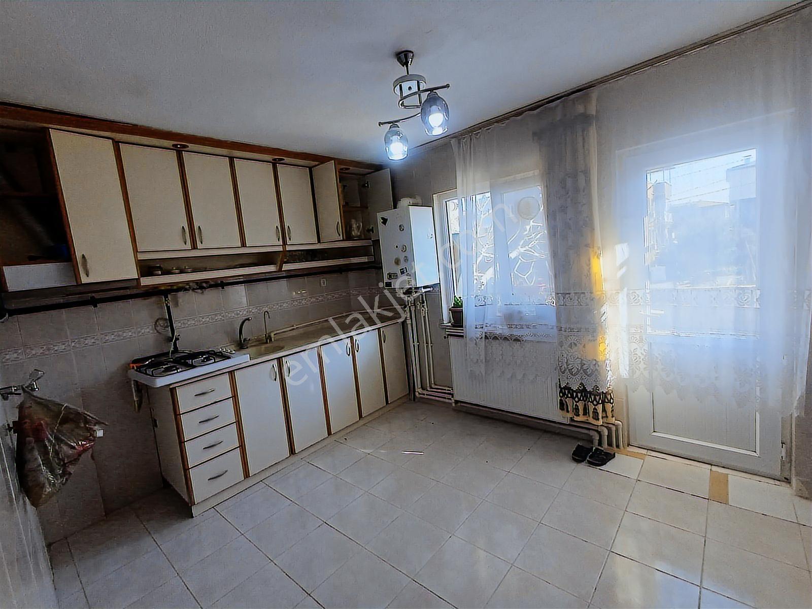 Şehzade'den Şemiklerde 2+1 Kiralık Daire