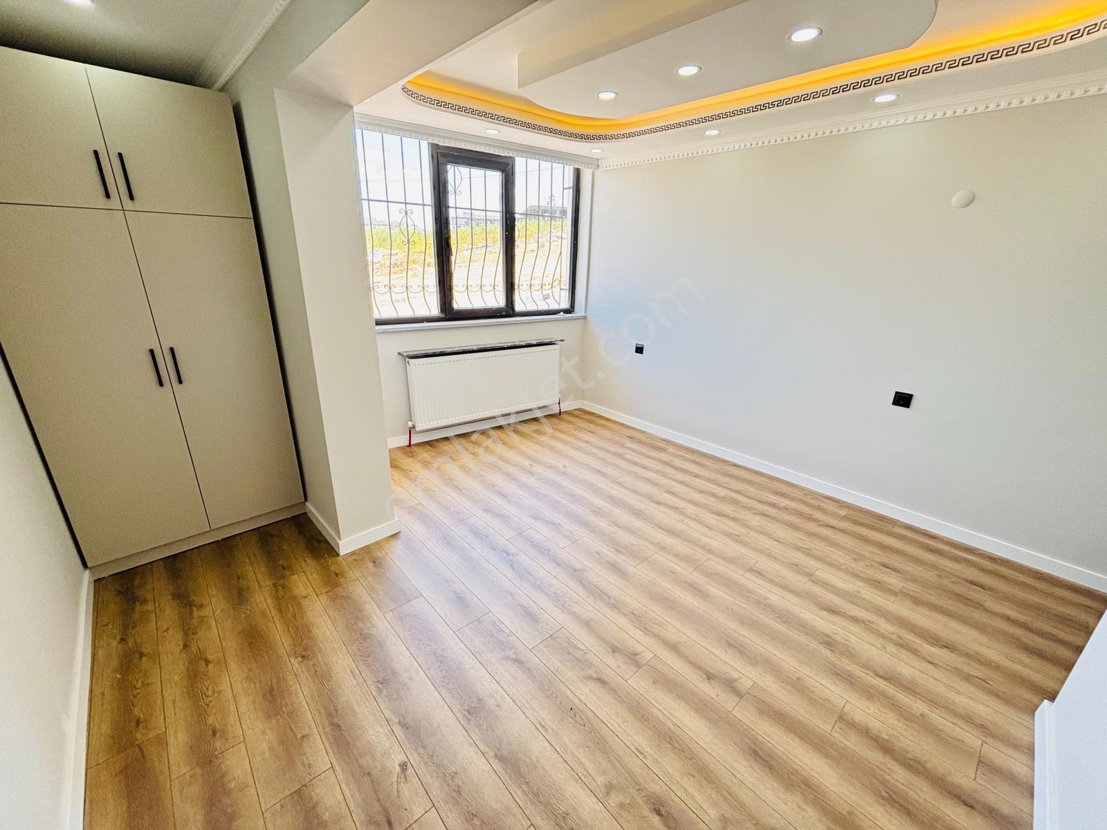 Sevinç'ten Lüks Dizayn ! Cephesi Tamamen Açık 100 M² Satılık 2+1 - Görsel 21