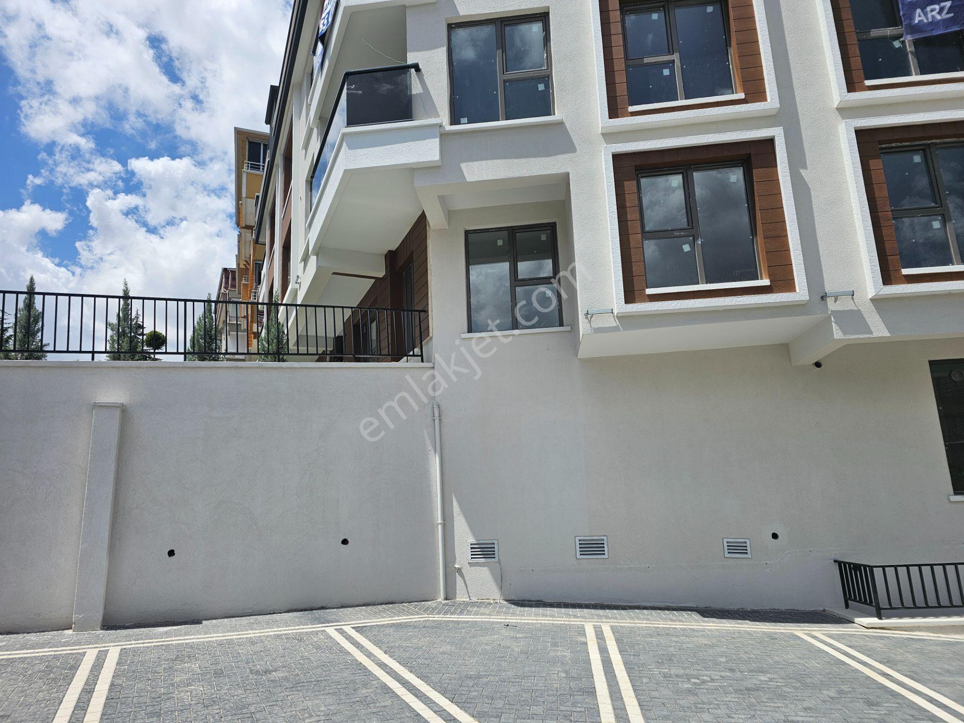 Tepebaşı Merkezi Konumda Güney Cephe Asansörlü Yeni Nesil 2+1 - Görsel 29