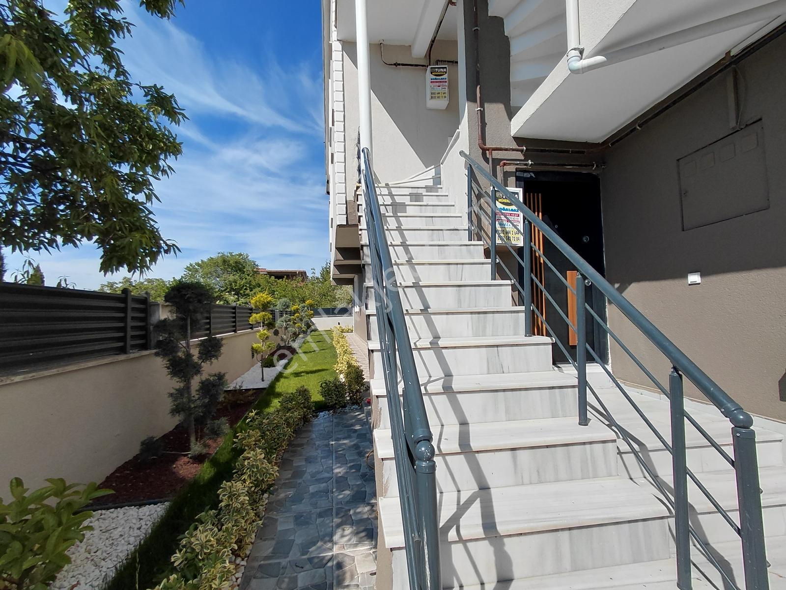 Re/max Kıyı'dan 400m² Tam Müstakil Geniş Aileler İçin Villa - Görsel 19