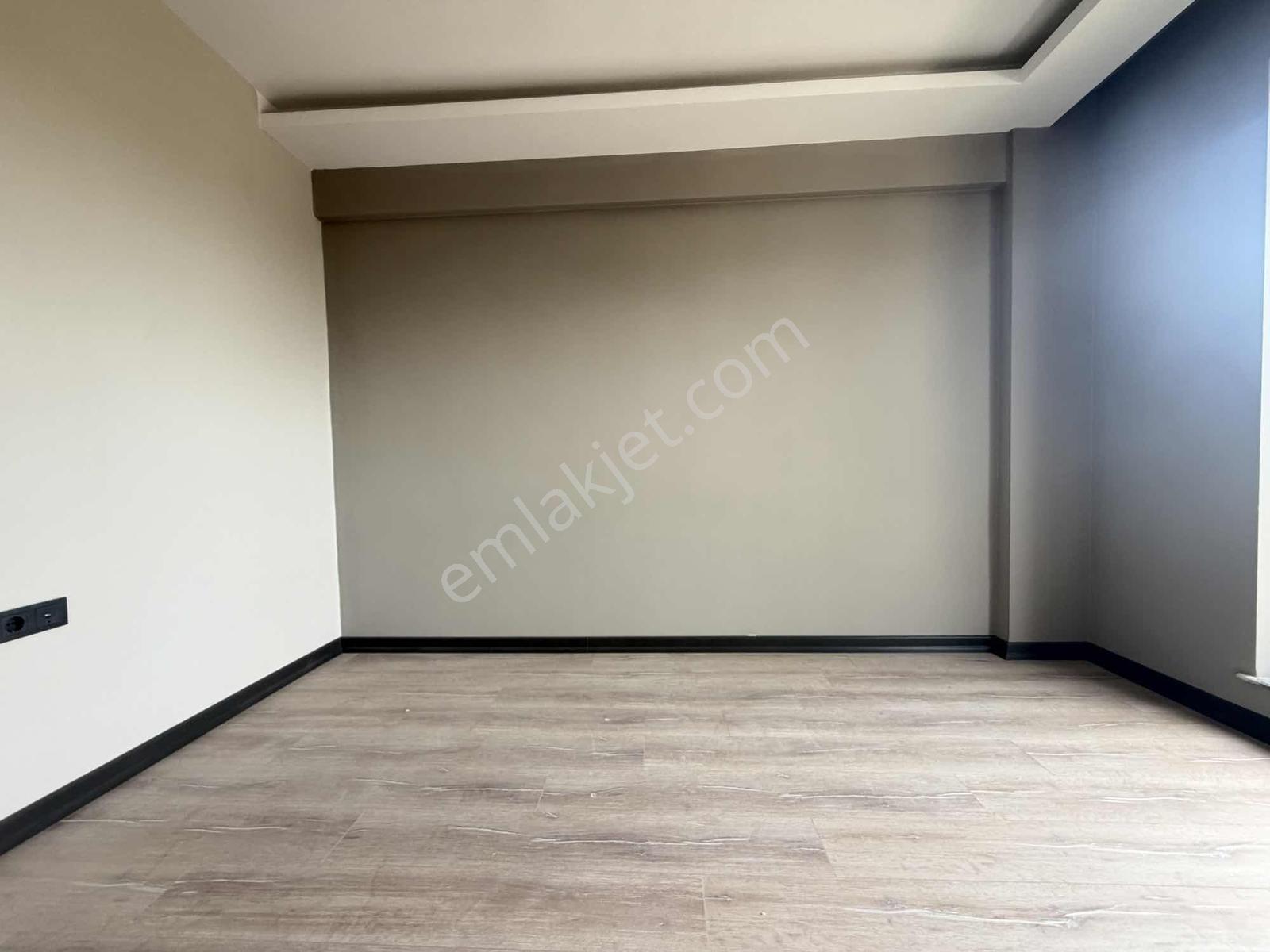İncekte Site İçi Jewele Komşu İskanlı Ve Bahçe Kullanımlı 2+1 - Görsel 4