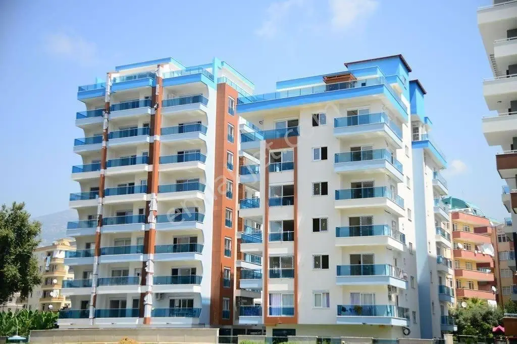 Alanya Mahmutlar’da Denize 250 Metre Full Eşyalı Lüks 2+1 Satılık Daire