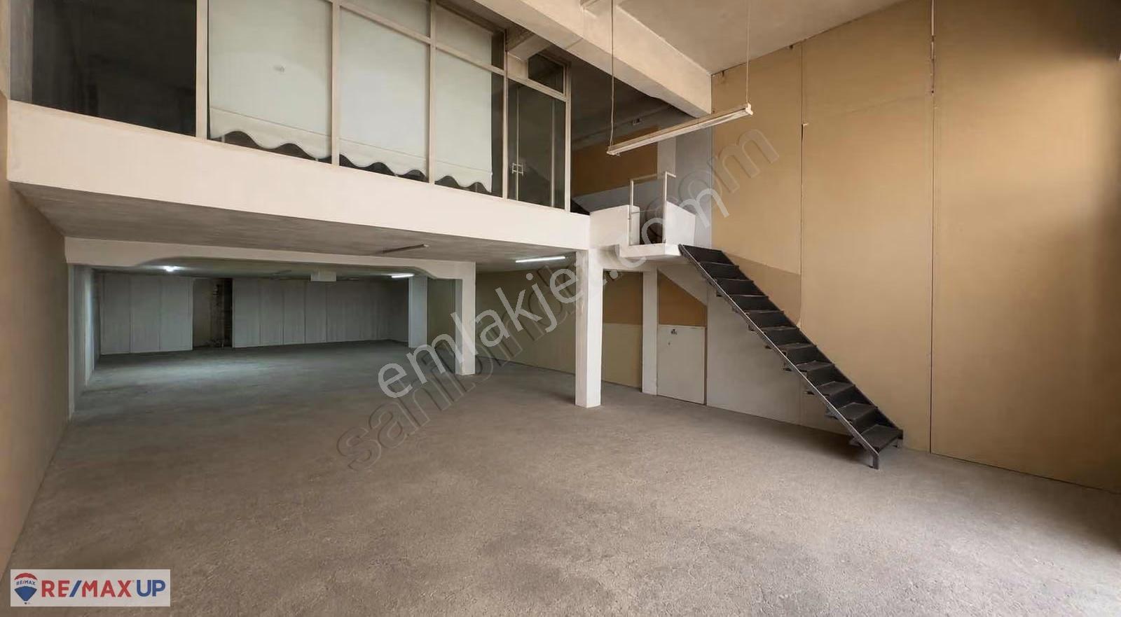 Yeşillik Caddesin'de 600m² Ticari Bina (iş Bankası Arkası) - Görsel 3