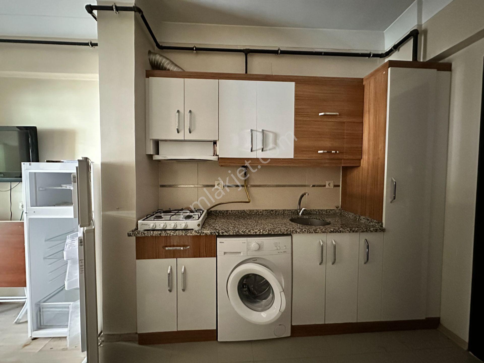 Babil Emlaktan Kiralık Üniversite Yanı 1+1 Eşyalı Kombili Daire