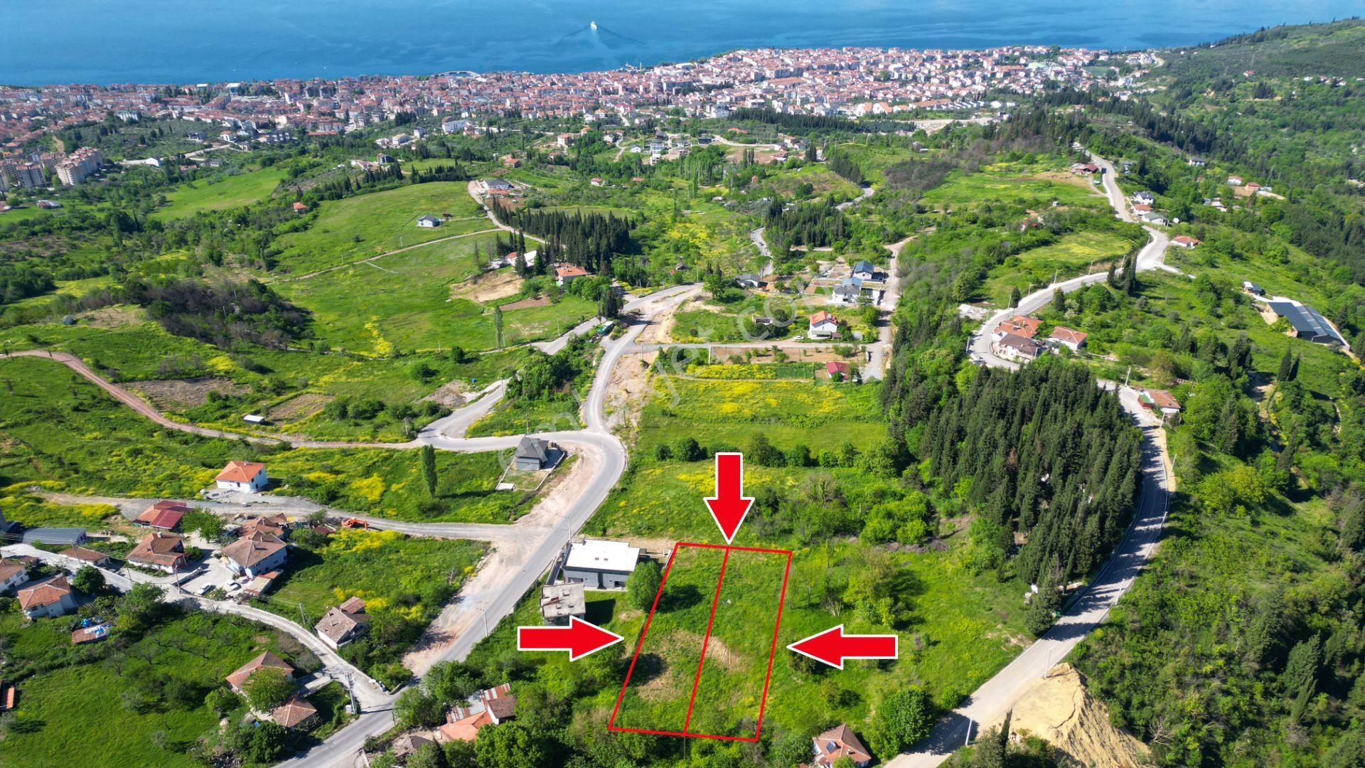 Uzmanlar'dan Karamürsel Karapınar Satılık Konut İmarlı 1144 M2 Arsa