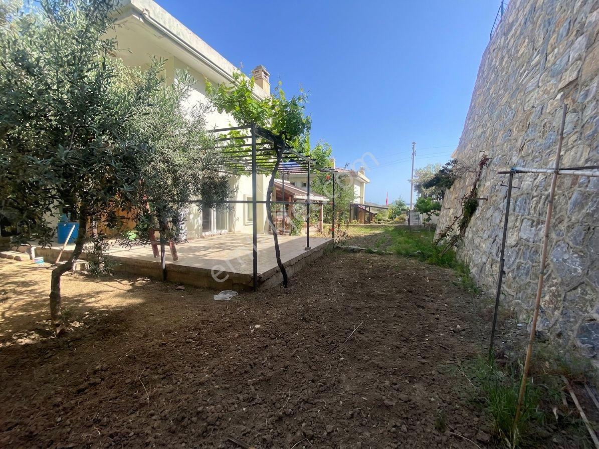 Seferihisar Doğanbey Yelken Sitesi'nde Satılık Kısmi Deniz Manzaralı 3+1 Dubleks Villa - Görsel 9