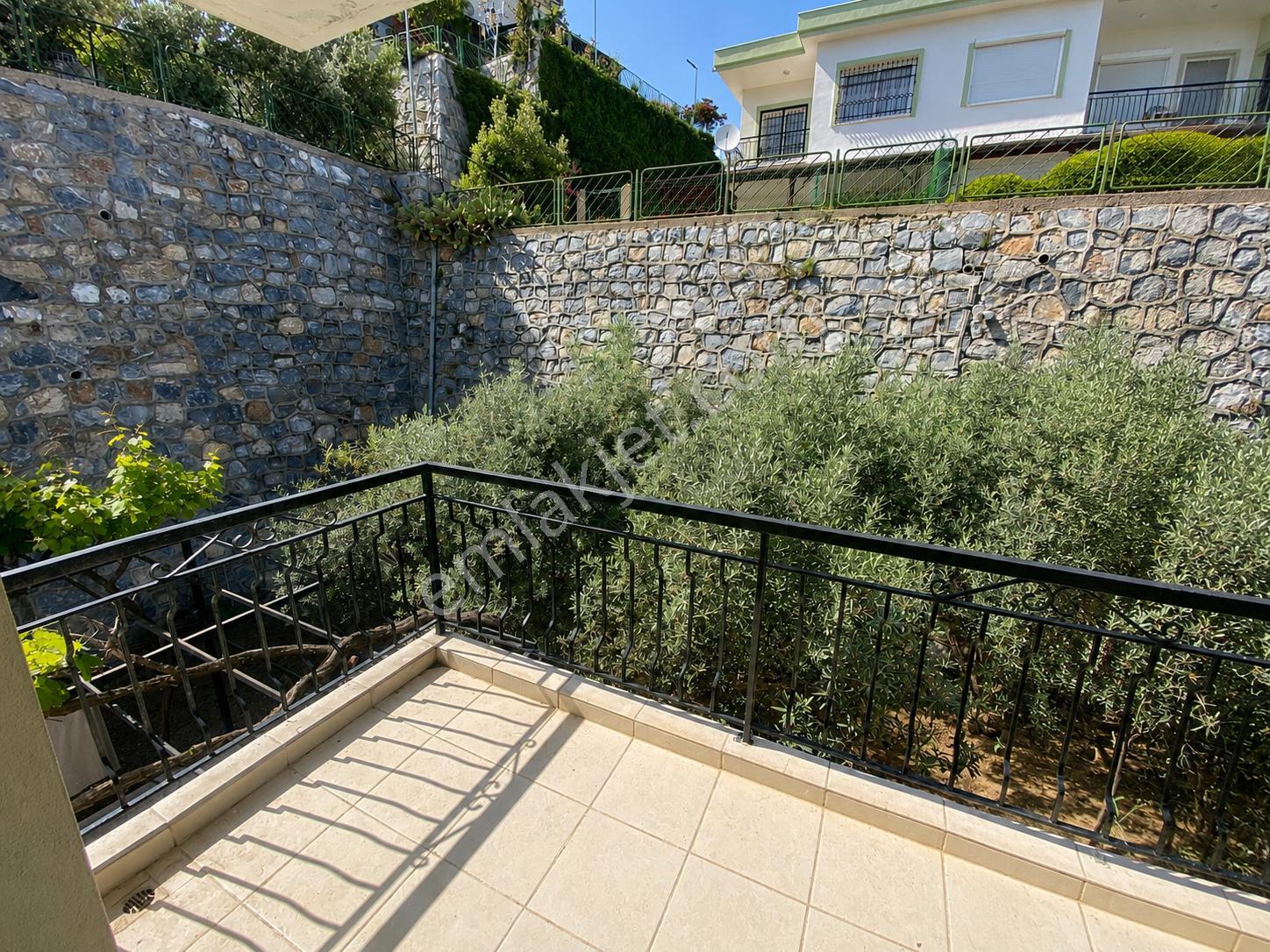 Seferihisar Doğanbey Yelken Sitesi'nde Satılık Kısmi Deniz Manzaralı 3+1 Dubleks Villa - Görsel 19