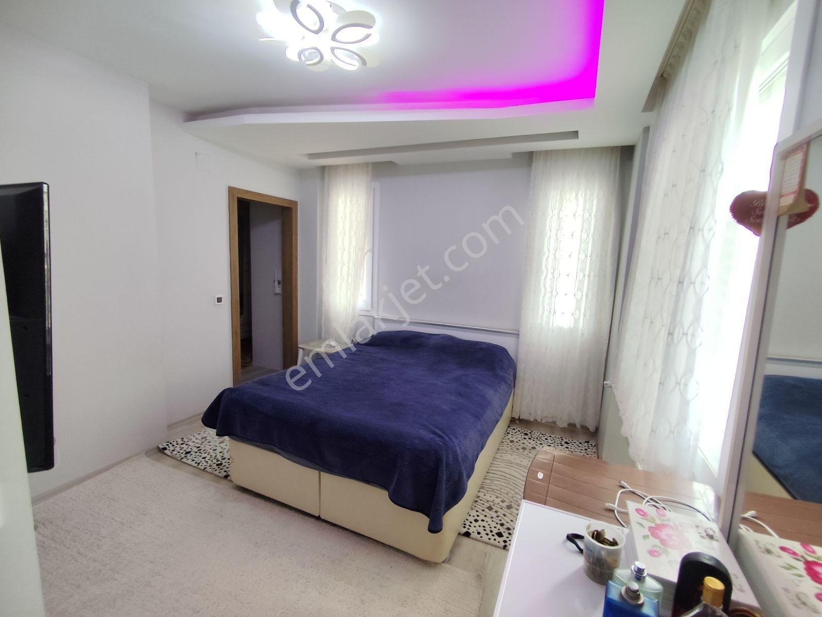 Çarkıpare Havuzlu Güvenlikli Site İçerisinde 3+1 Kapalı Mutfak - Görsel 15