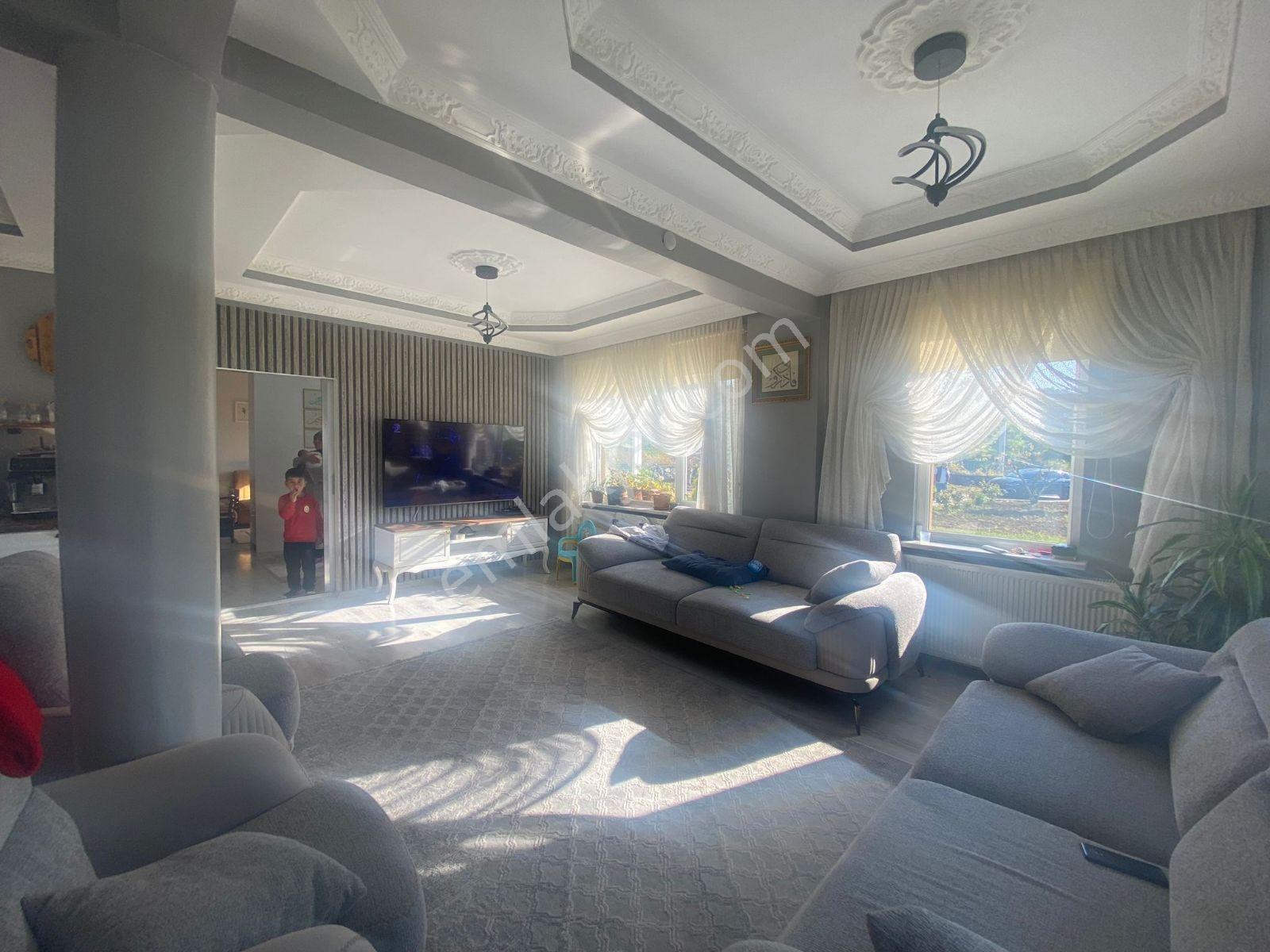 Acil!!! Geyve Hırka 6+1 Tripleks Villa 1200m2 Arsa İçinde Fırsat - Görsel 6