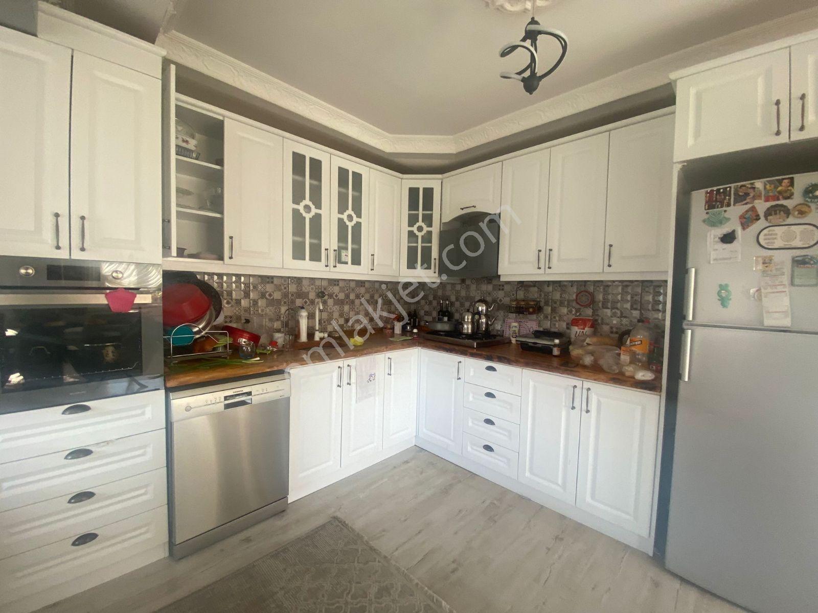Acil!!! Geyve Hırka 6+1 Tripleks Villa 1200m2 Arsa İçinde Fırsat - Görsel 15