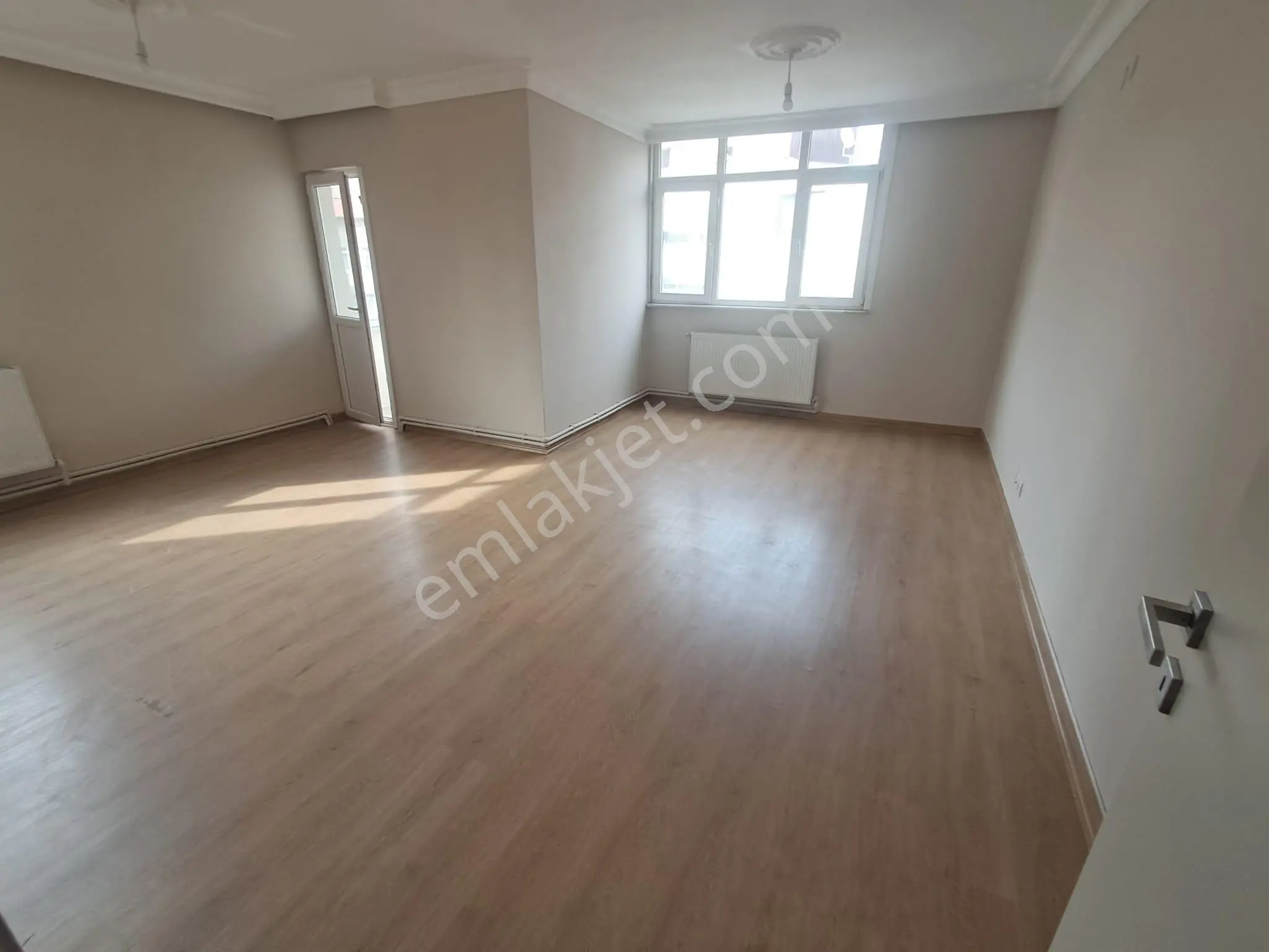 Oryaştan Ataşehir İçerenköy City Avm Ye Yakın 120m2 3+1 Daire