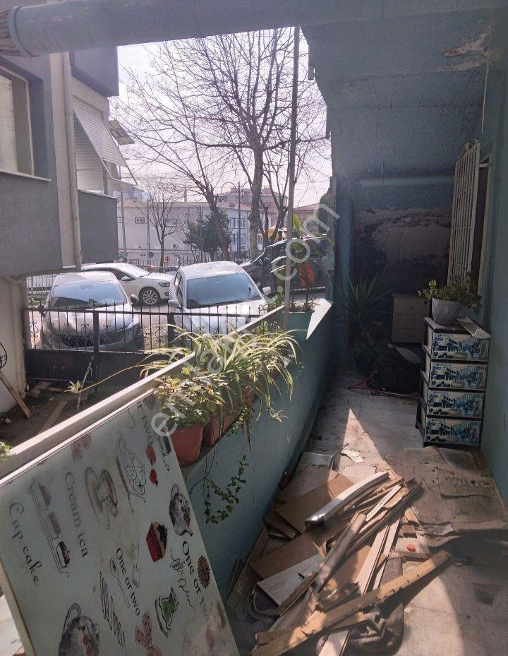 Namık Kemalde 2 + 1 İçi Boş 90 M2 Satılık Kelepir Daire - Görsel 17