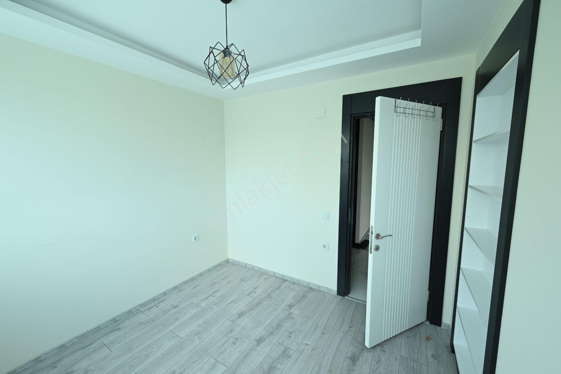 Üstünkent'ten Çiftlikköy'de Üniversite Hastane Yanı Kiralık 3+1 - Görsel 35