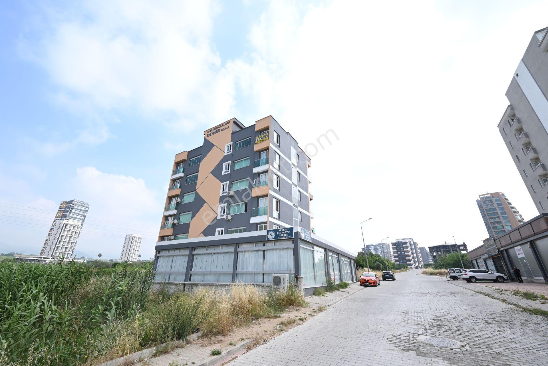 Üstünkent'ten Çiftlikköy'de Üniversite Hastane Yanı Kiralık 3+1 - Görsel 2